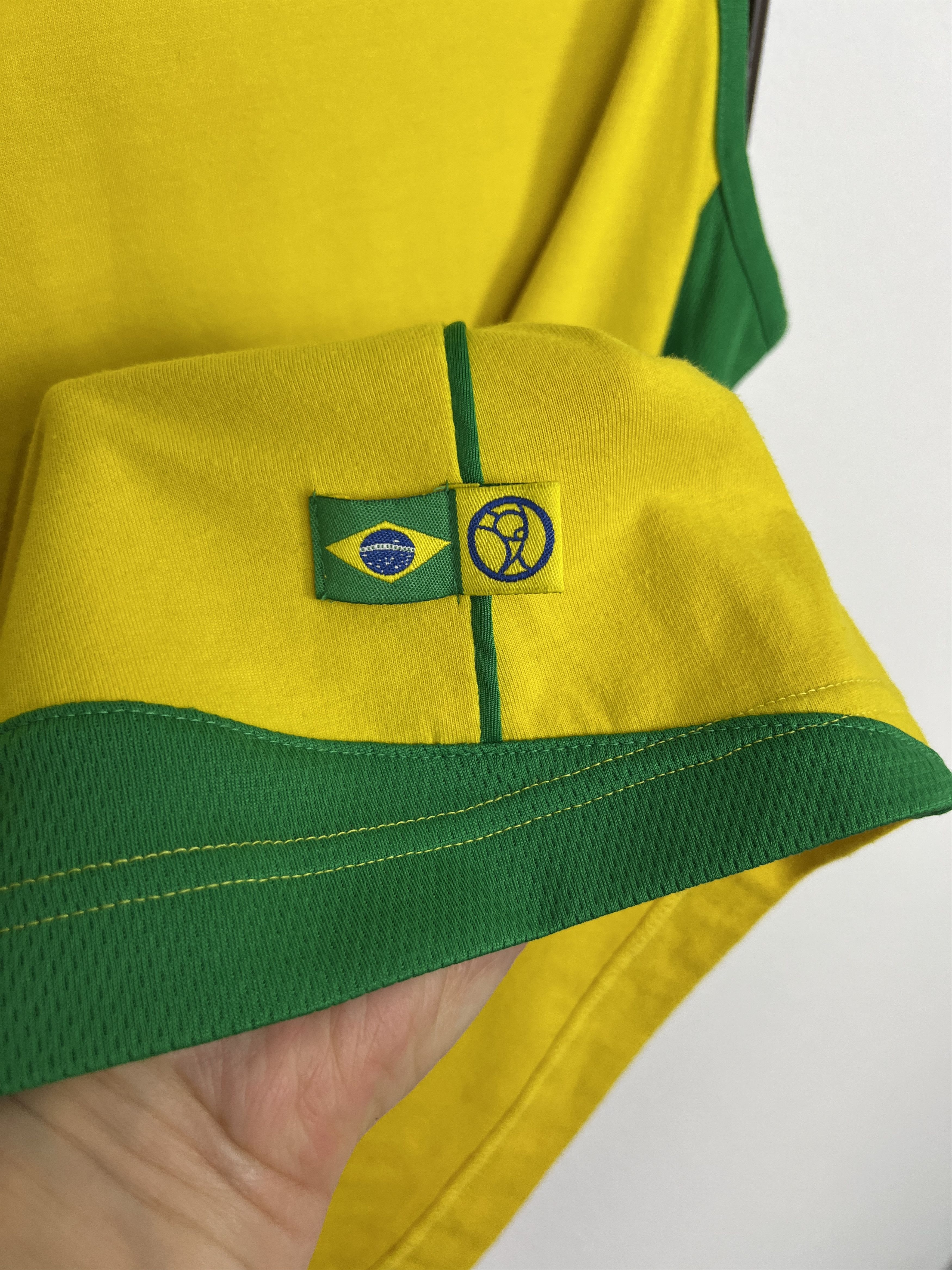Adidas Brazil Football Train Vest Shirt Soccer World Cup Jersey Size US L / EU 52-54 / 3 - 10 Thumbnail