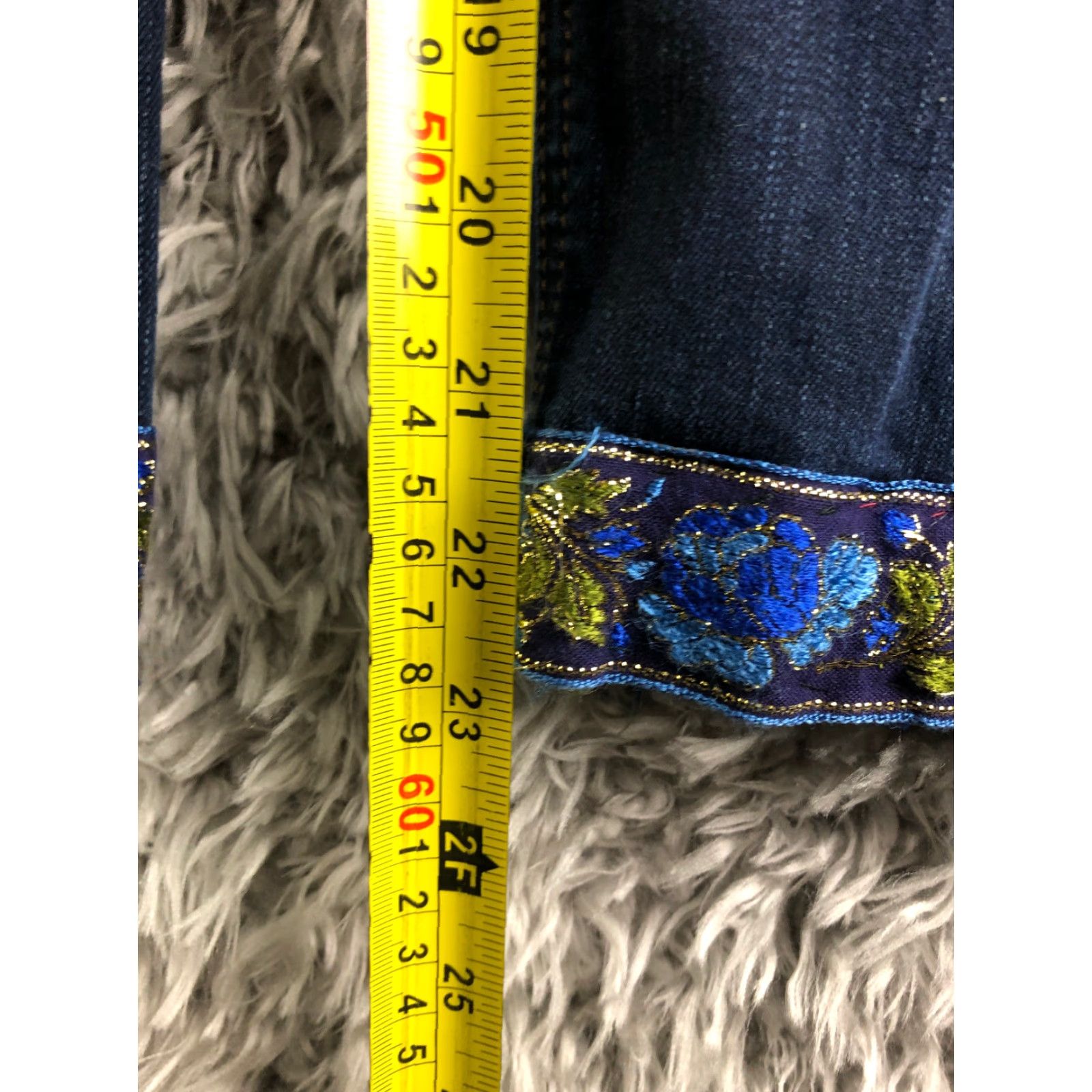 Gap Gap High Rise Cropped Straight Jeans Womens Size 25 Medium Wash Blue Denim 5-Pocket Size 42" / US 20 - 3 Thumbnail