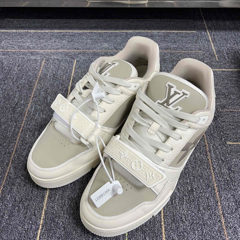 Louis Vuitton Louis Vuitton Beige Suede Trainers for Men 0079 Size US 8.5 / EU 41-42 - 1 Thumbnail
