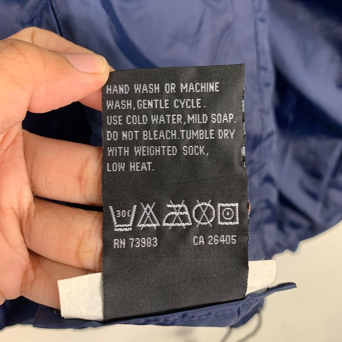 Helly Hansen HELLY HANSEN Big Logo Reversible Puffer Jacket #0536-C25 Size US L / EU 52-54 / 3 - 21 Thumbnail
