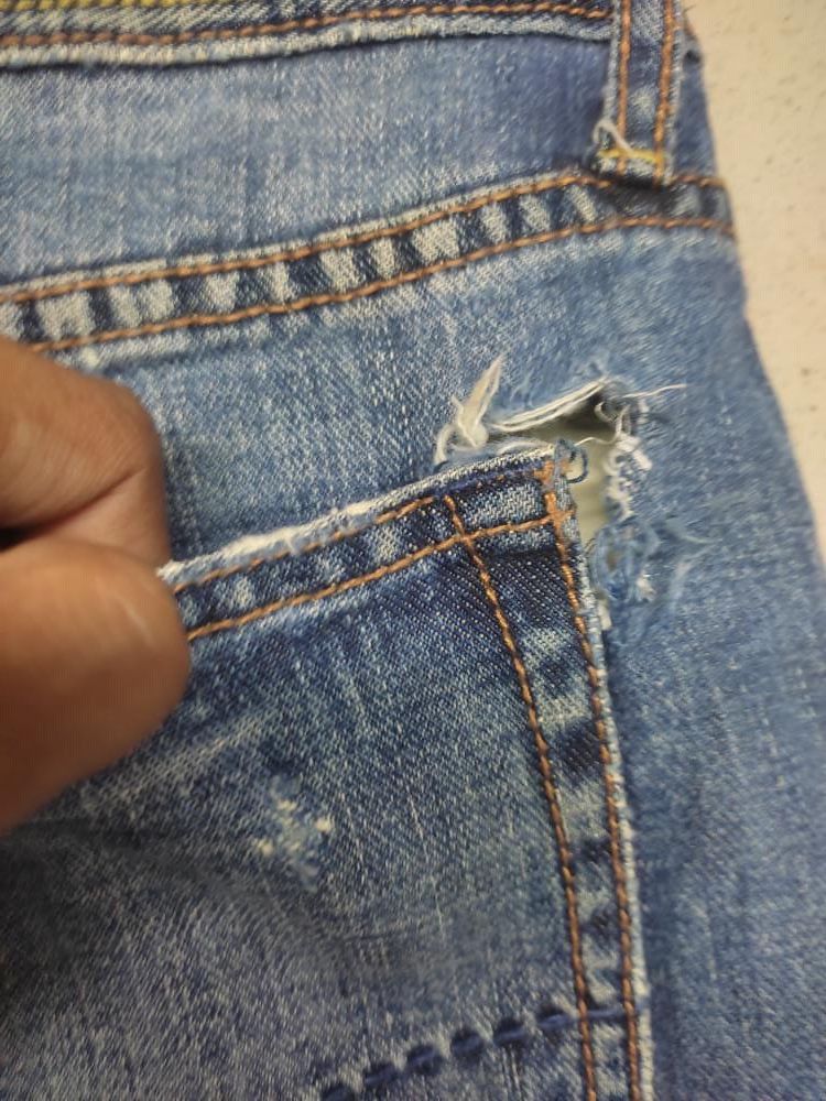 Japanese Brand × Vintage VINTAGE INTERNATIONAL BASIC JEANS DISTRESSED STYLE Size US 33 - 15 Thumbnail