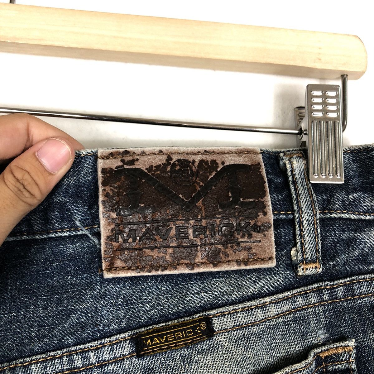 Japanese Brand 🔥90’s RARE DESIGN DISTRESSEDDENIM JEANS MAVERIC JAPAN Size US 30 / EU 46 - 14 Thumbnail