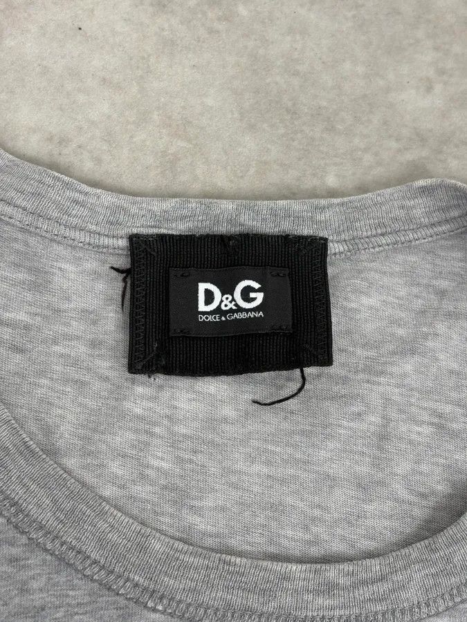Dolce & Gabbana 2000s Dolce & Gabbana Grey Sunbathing Poolside T-Shirt Size US M / EU 48-50 / 2 - 9 Thumbnail