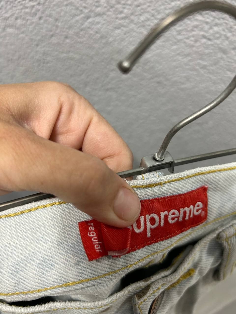 Supreme Supreme mens regular fit jeans size W 32 Size US 32 / EU 48 - 6 Thumbnail