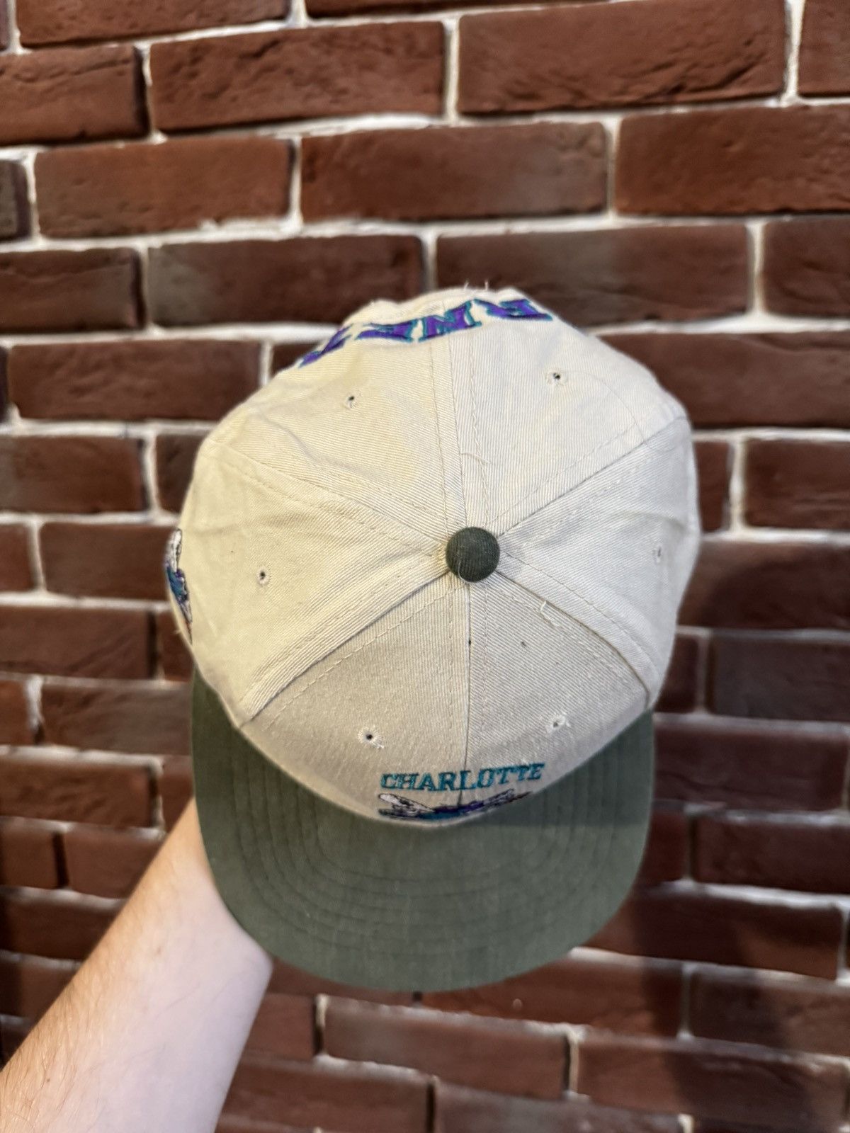 Vintage Vintage 90s Charlotte Hornets NBA Snapback Hat Cap Hype Size ONE SIZE - 5 Thumbnail