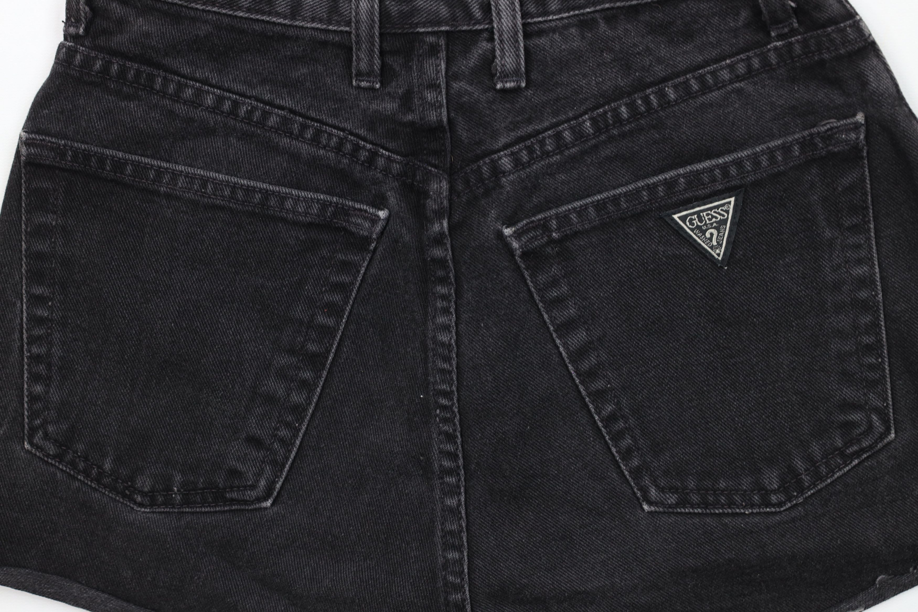 Guess Vintage 90s Guess Spell Cut Off Denim Jean Shorts Black USA Size 27" / US 4 / IT 40 - 10 Thumbnail