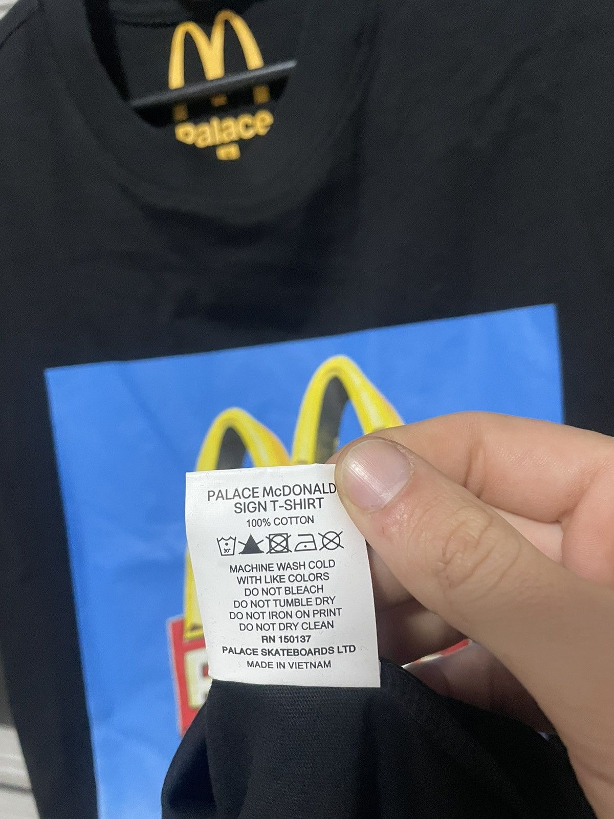 Palace Palace McDonald’s Sign T Shirt Black Tee Size US S / EU 44-46 / 1 - 9 Thumbnail