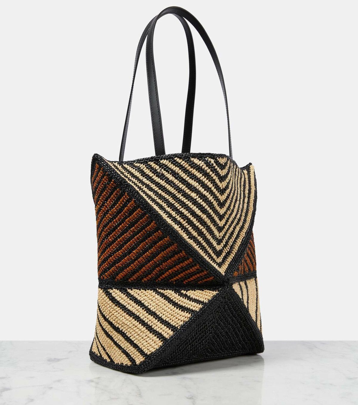 Loewe o1in1g0726 Size: OS/Ibiza Puzzle Fold Medium Raffia Tote Bag Size ONE SIZE - 4 Thumbnail