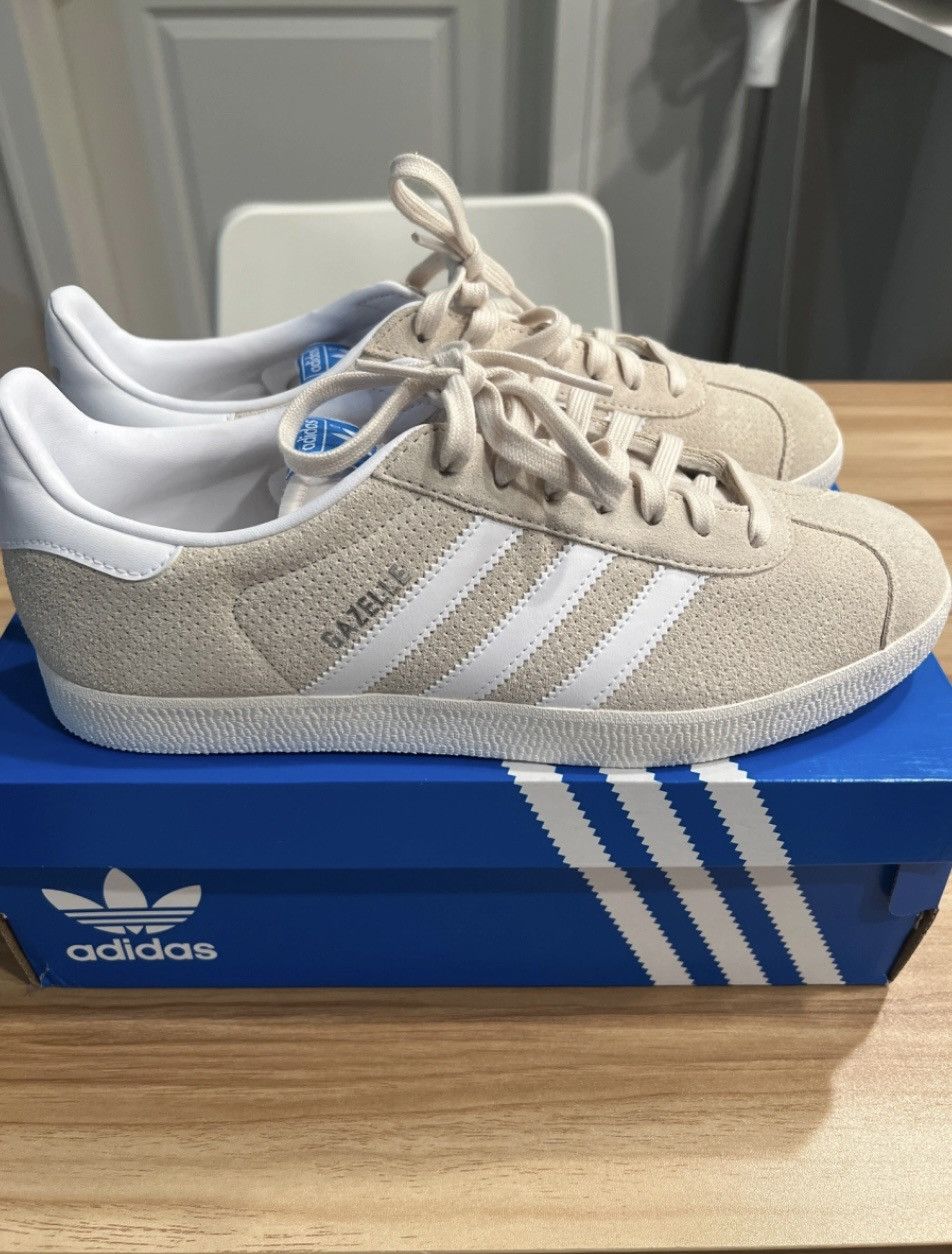 Adidas New Adidas Gazelle Wonder White / Core White Full Boxes Size US 9.5 / IT 39.5 - 3 Thumbnail
