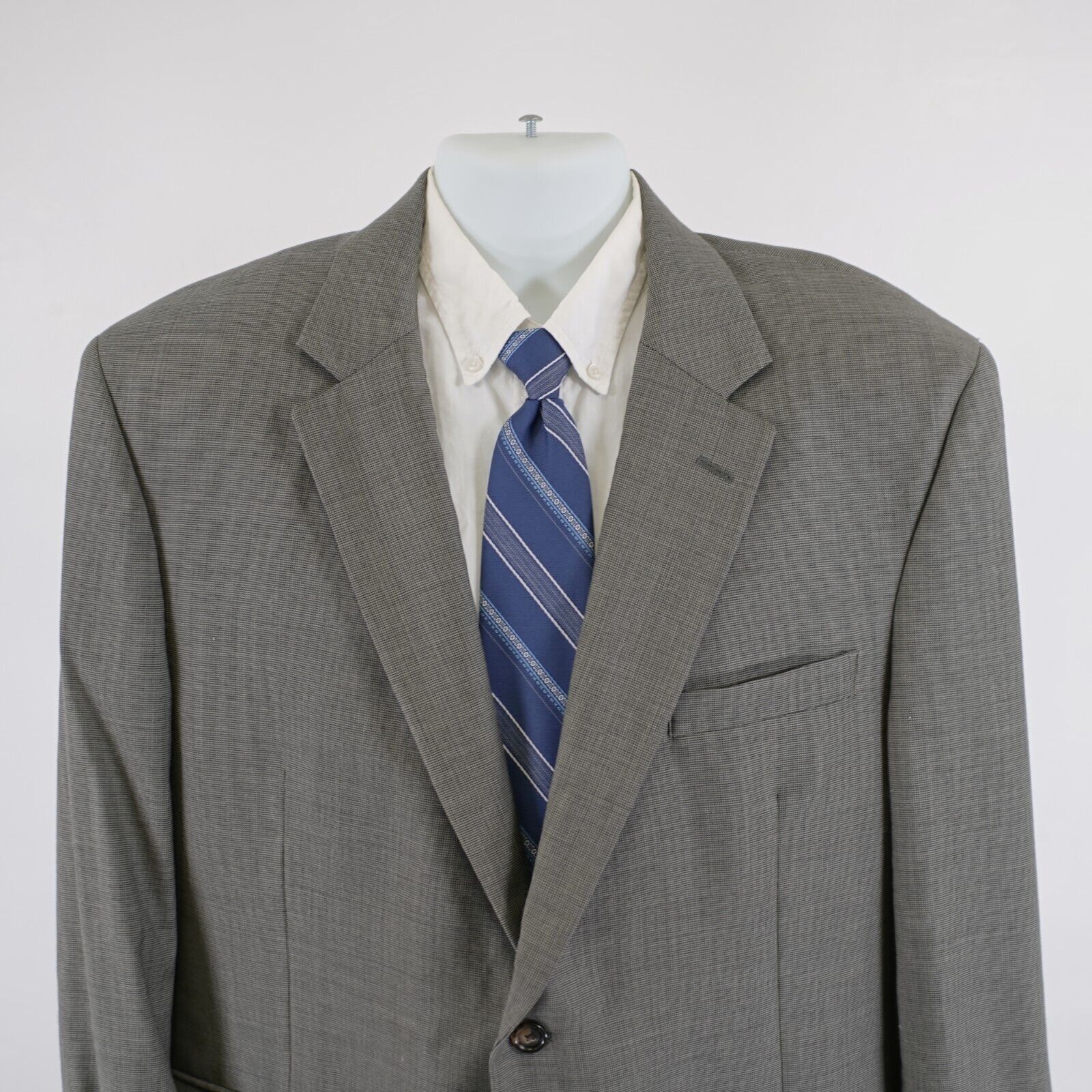 Jos. A. Bank Jos A Bank Textured Wool Beige Black Star Check 44R Blazer 2 Size 44R - 1 Thumbnail