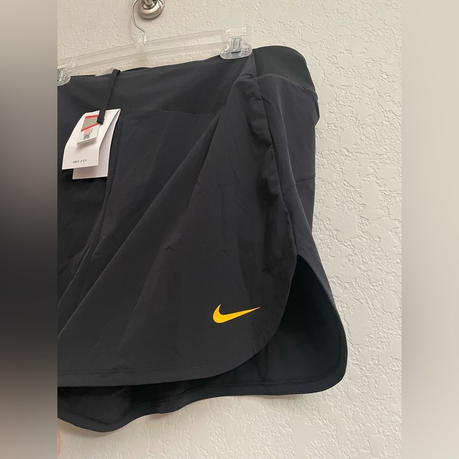 Nike LSU Nike Women Size XL Bliss Logo Shorts #03OM-LSN-7BD Size 37" - 2 Thumbnail