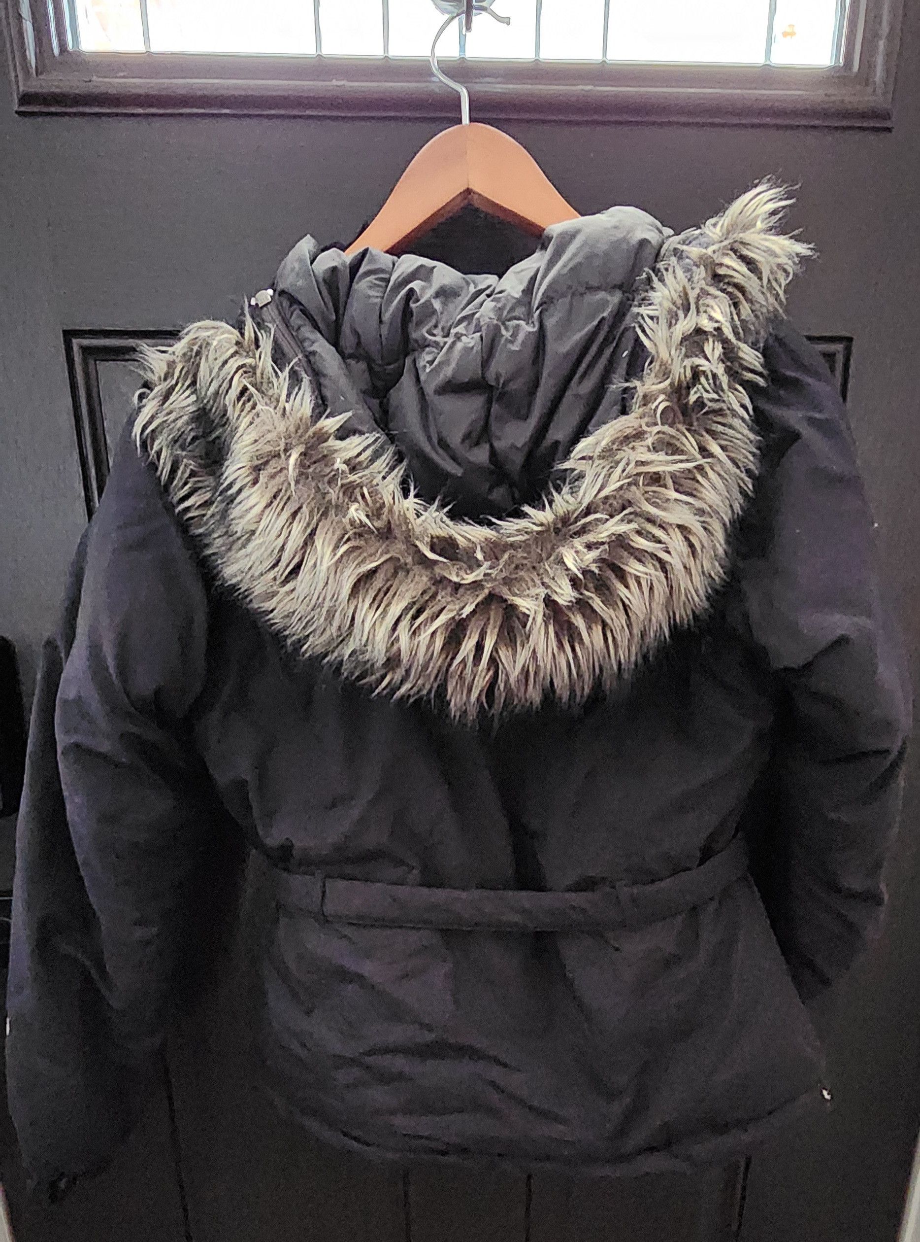 The North Face The North Face Goose Down Black Belted Fur Hood Jacket XS Size XS / US 0-2 / IT 36-38 - 2 Thumbnail