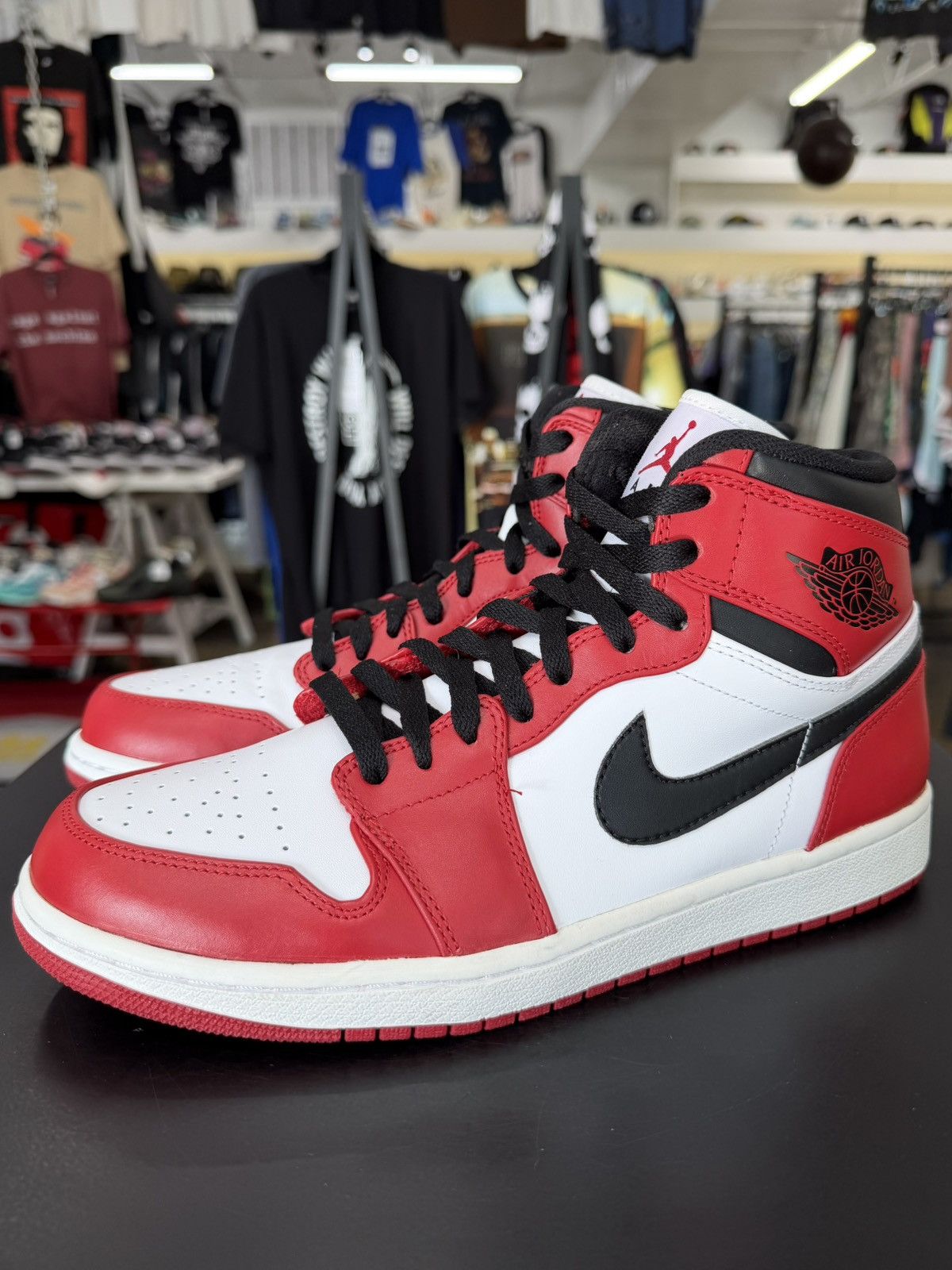 Jordan Brand Air Jordan 1 Chicago Size 9 (2013) Size US 9 / EU 42 - 1 Thumbnail