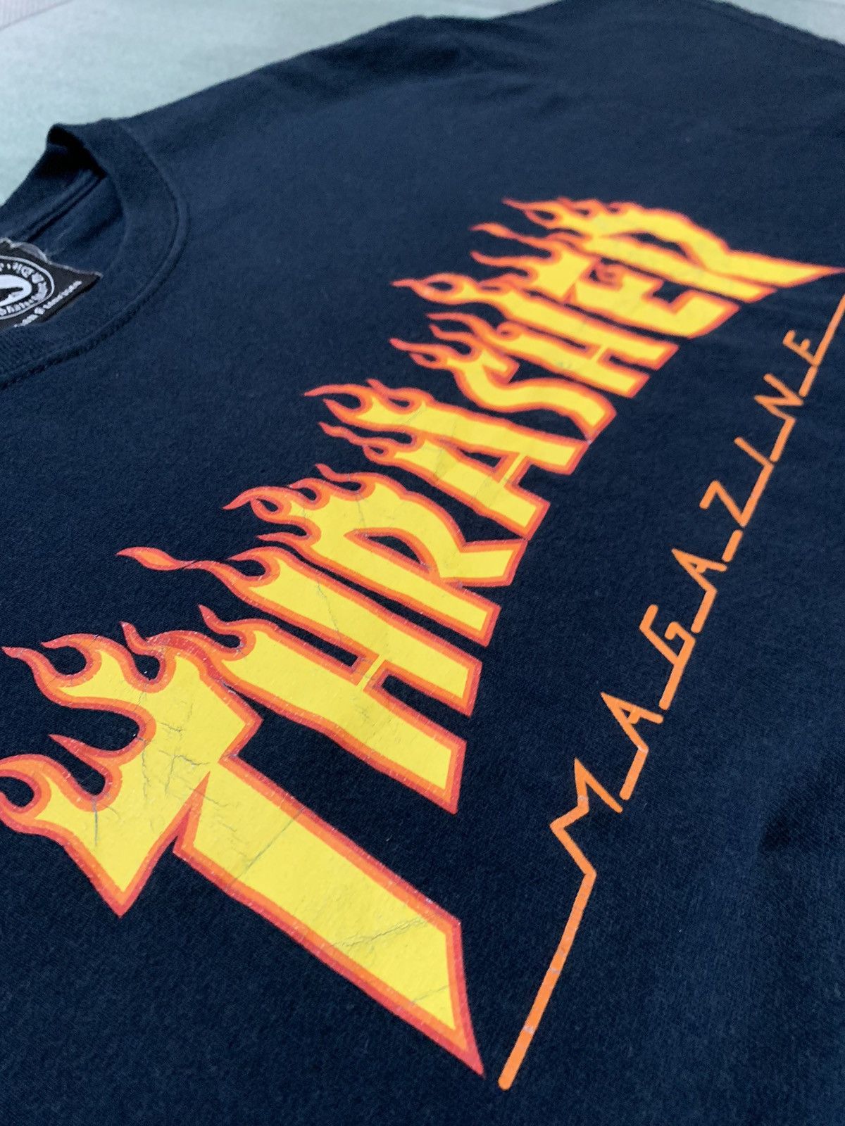 Thrasher Vintage Y2K Flame Thrasher MAGAZINE T shirt Size US M / EU 48-50 / 2 - 5 Thumbnail