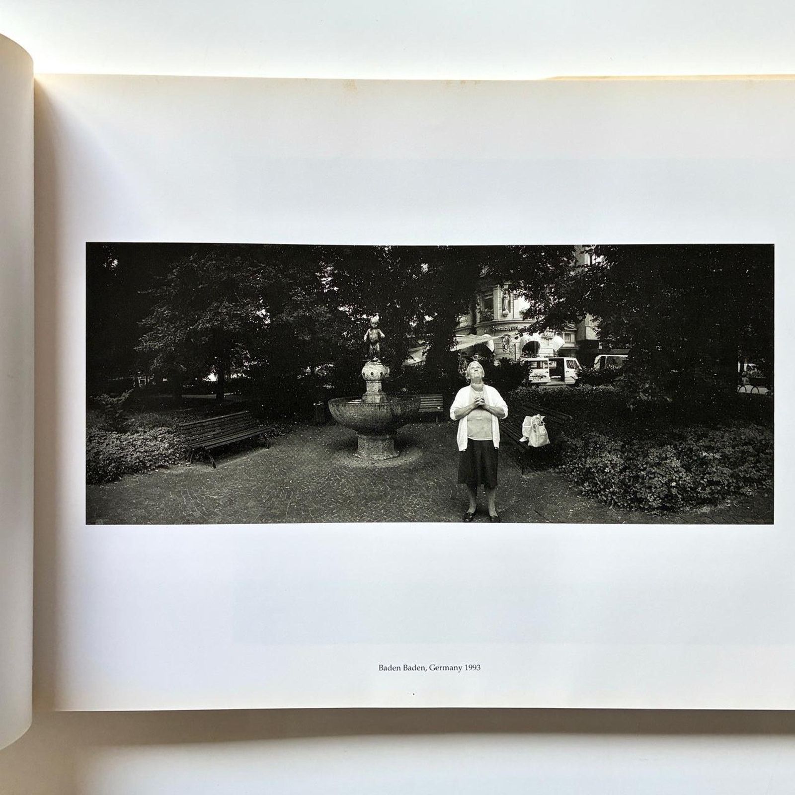 Japanese Brand × Vintage Peace land panoramic Hardcover book Size ONE SIZE - 2 Thumbnail