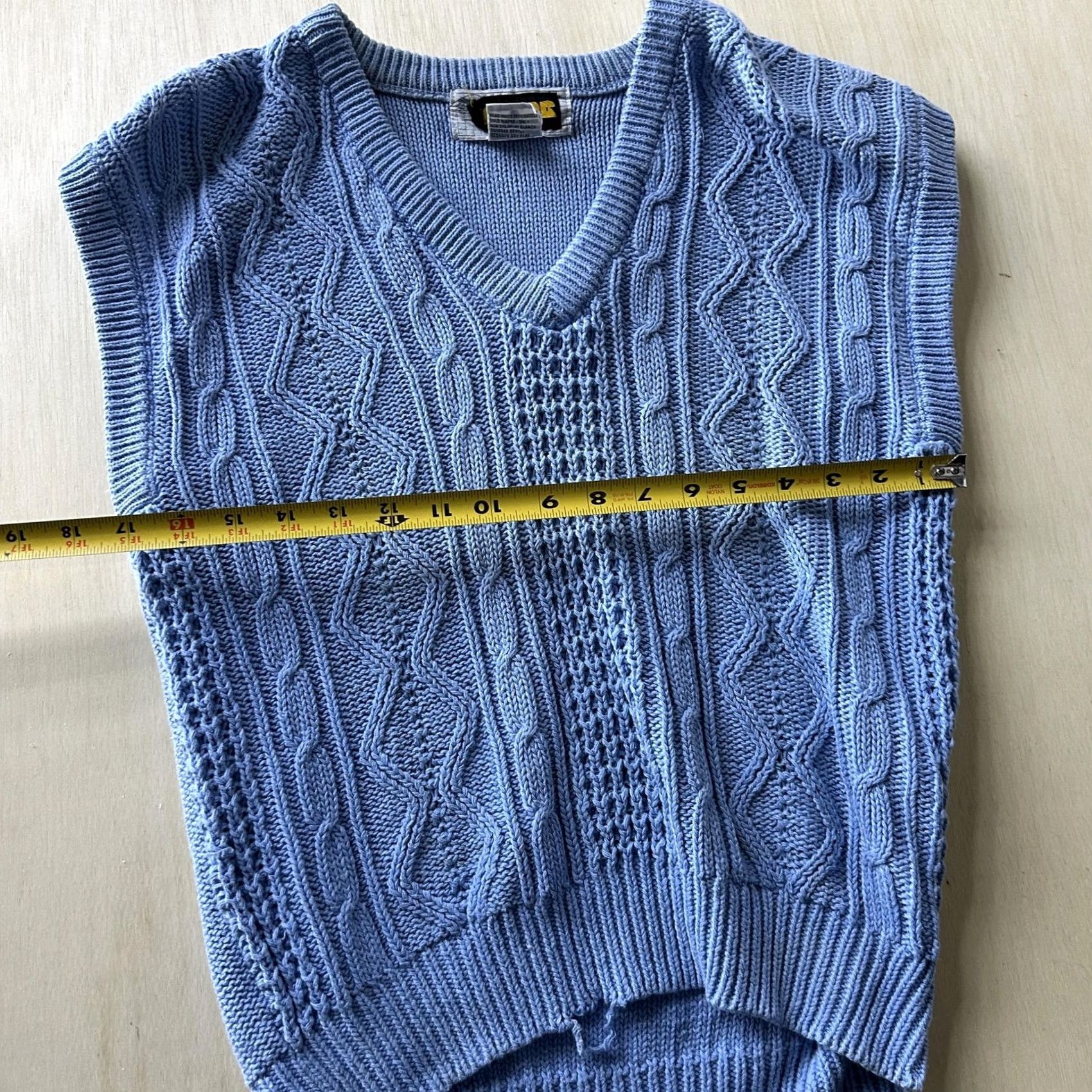 Vintage VINTAGE Ardor Sweater Vest Womens Small Blue Cable Knit V Neck Hong Kong 90s Size S / US 4 / IT 40 - 4 Thumbnail