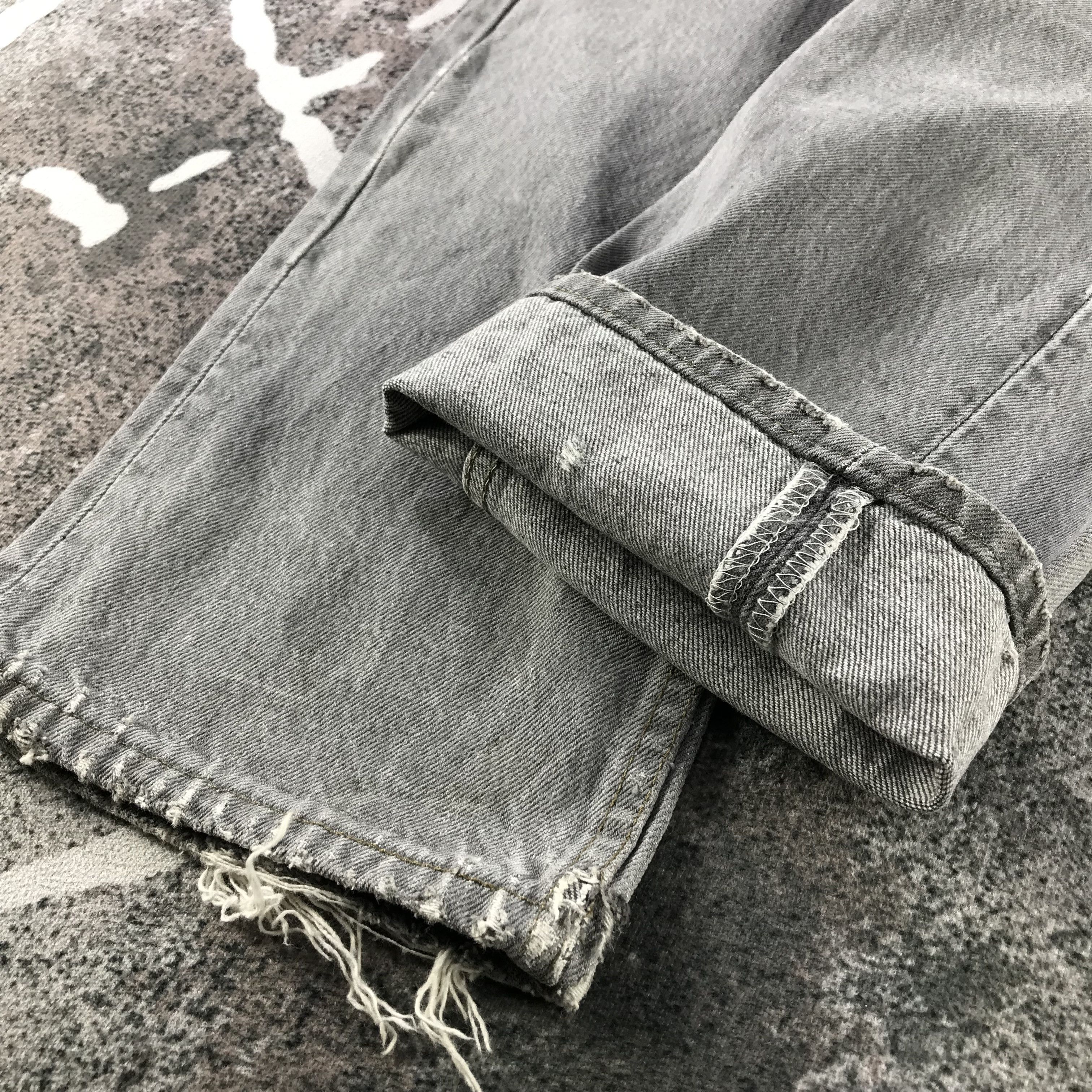 Levi's Vintage 90s Levis 501 Jeans Faded Gray Denim KJ3349 Size US 30 / EU 46 - 7 Thumbnail