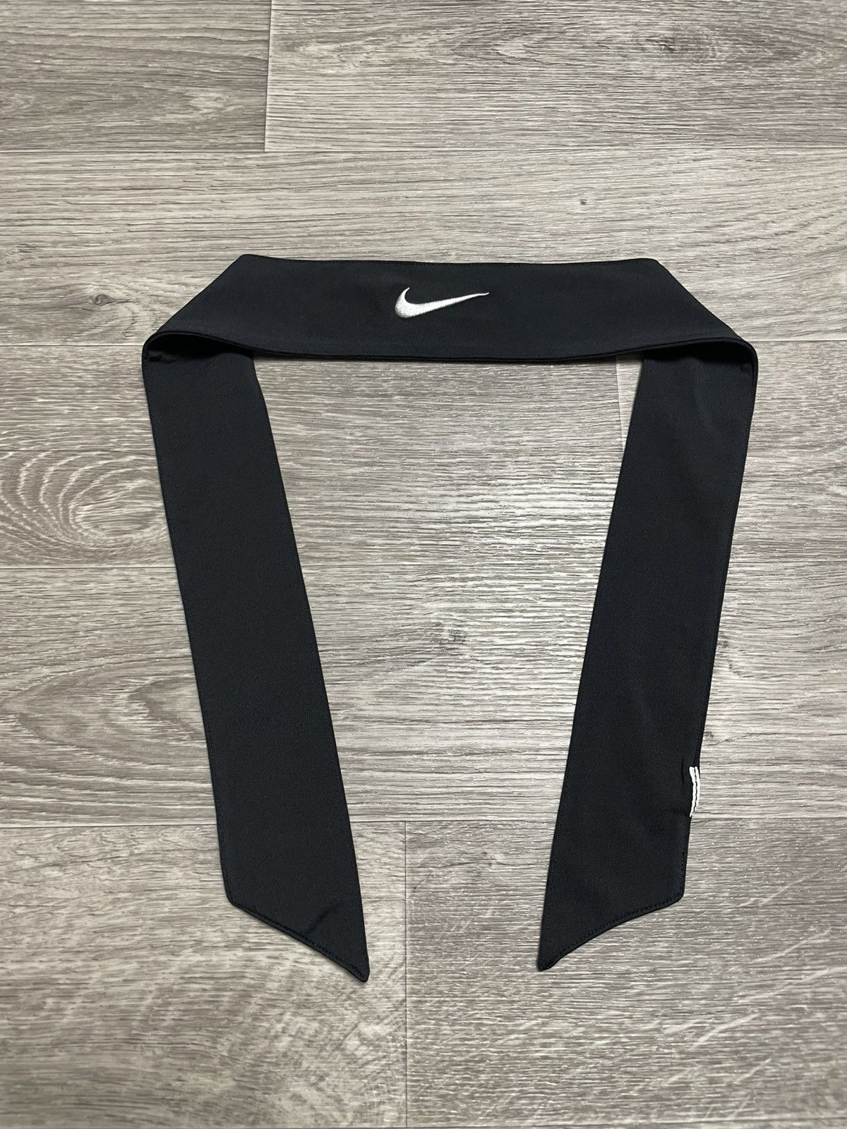 Nike Nike Dri Fit Black Fabric Head Tie With White Swoosh Logo Size ONE SIZE - 2 Thumbnail