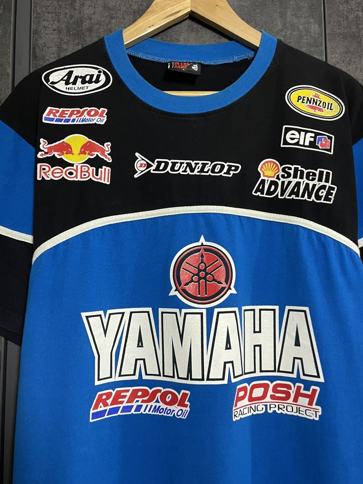 Vintage Crazy Vintage Yamaha R1 Red Bull Racing Subaru Tshirt 90s Size US L / EU 52-54 / 3 - 6 Thumbnail