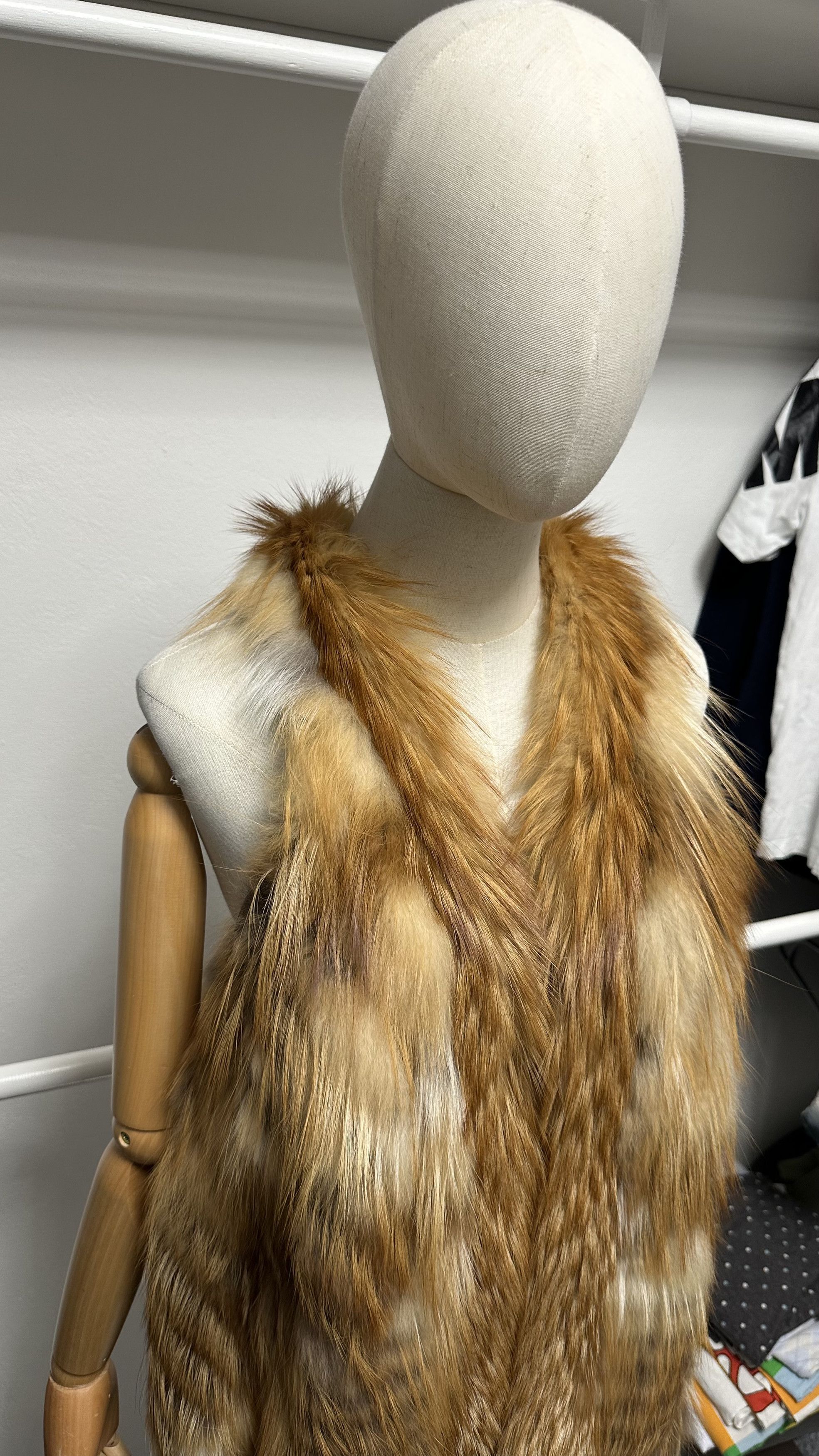 Roberto Cavalli Roberto Cavalli Women's Alopex Lagopus Fur Vest Size 40 Size S / US 4 / IT 40 - 2 Thumbnail