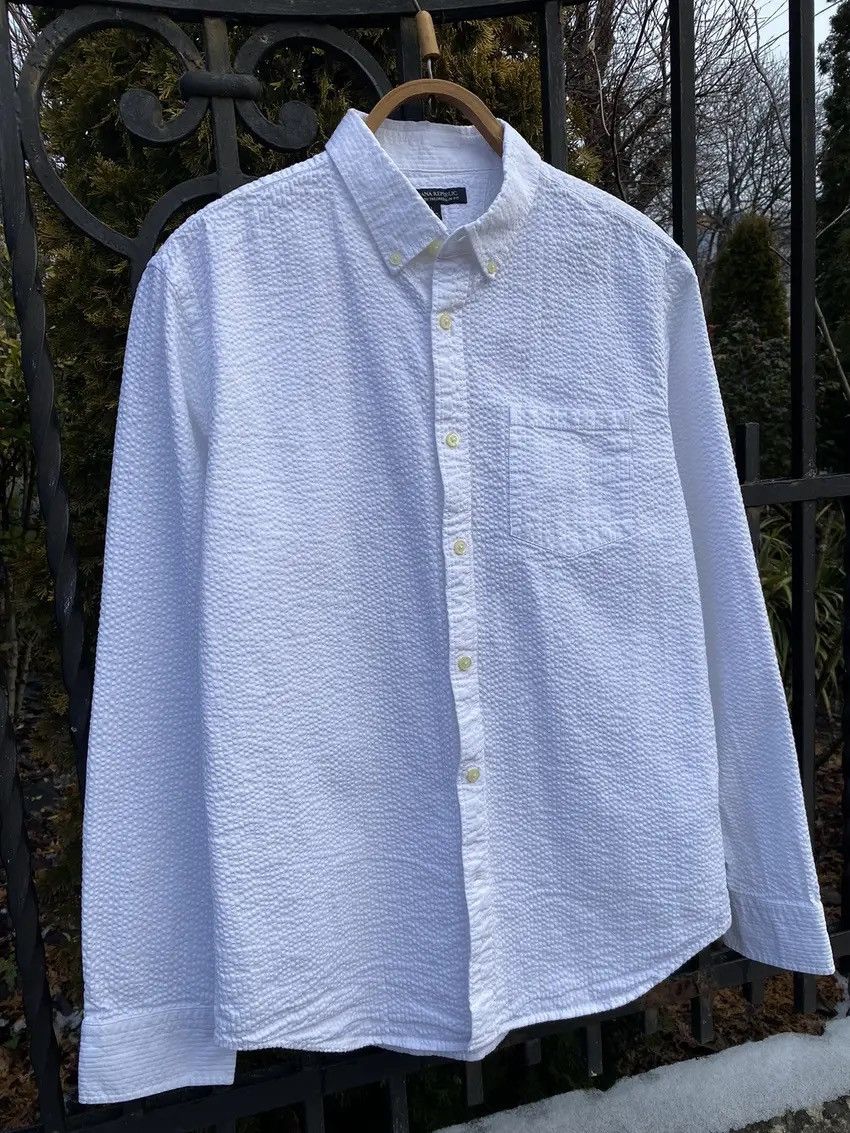 Banana Republic Vintage Banana Republic Seersucker Classic ButtonDown Shirt Size US L / EU 52-54 / 3 - 2 Thumbnail