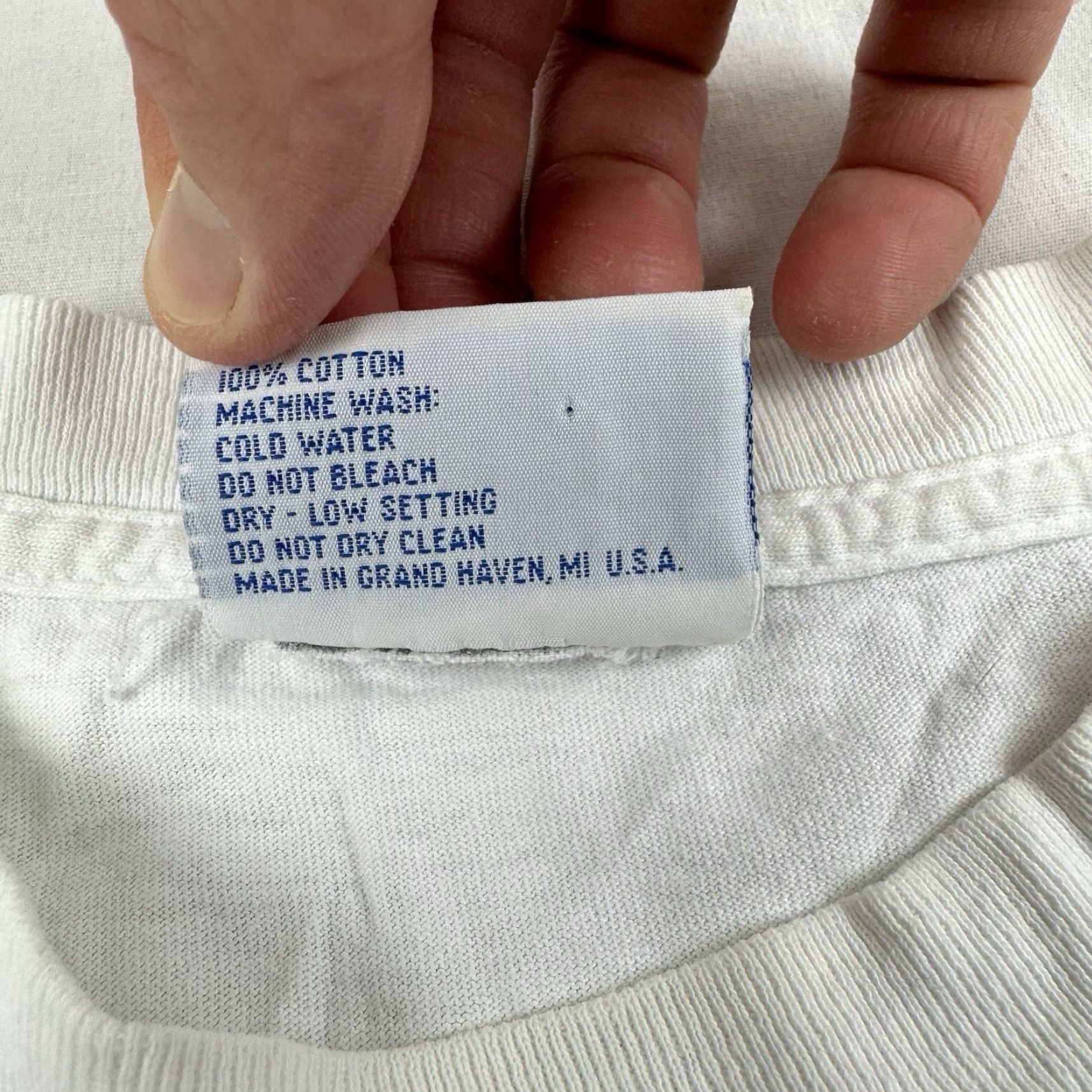 Vintage VINTAGE Michigan Rag Co T-Shirt Shirt Adult Medium White 90s Beach USA Mens Size US M / EU 48-50 / 2 - 5 Thumbnail