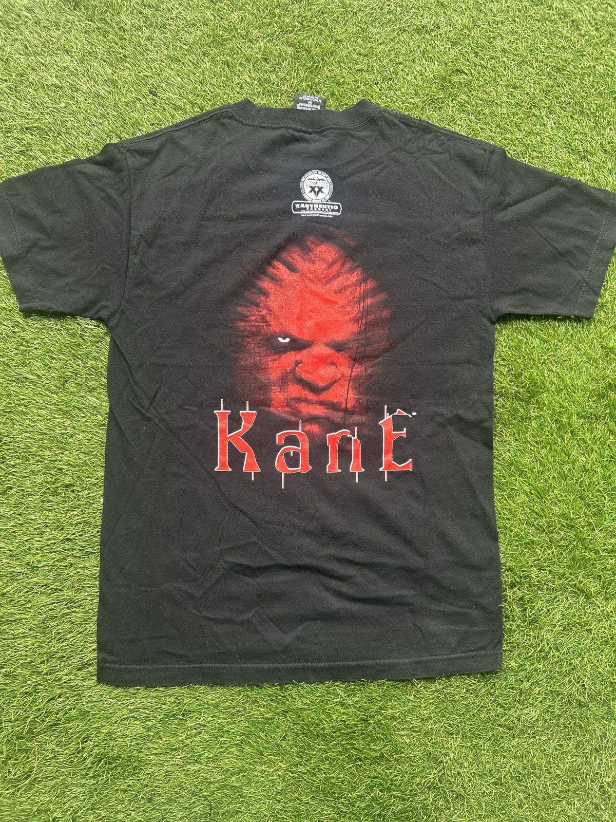 WWE Vintage 2004 WWE Kane “Face Your Fear” T-Shirt Size US M / EU 48-50 / 2 - 4 Thumbnail