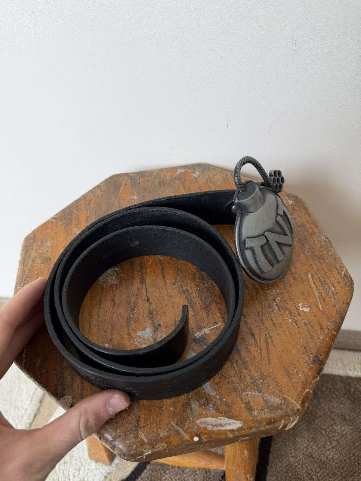 Vintage Vintage 90s Metal Logo TNT Leather Hype Y2K Archive Belt Size ONE SIZE - 3 Thumbnail