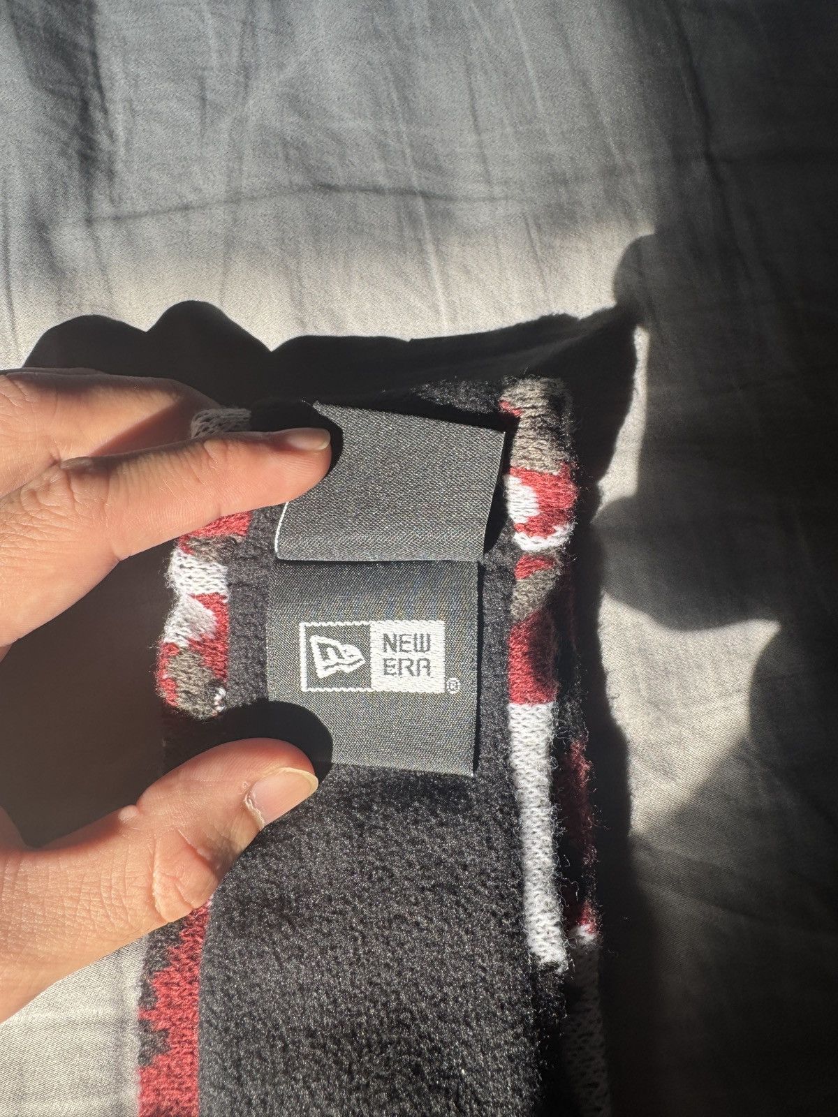 New Era × Supreme Supreme x New Era Reflective Logo Red Camo Headband Size ONE SIZE - 5 Thumbnail
