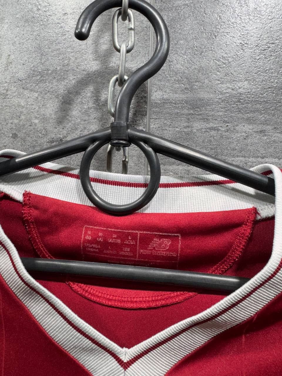 New Balance LIVERPOOL 2017/2018 HOME FOOTBALL SHIRT NEW BALANCE JERSEY Size US M / EU 48-50 / 2 - 2 Thumbnail