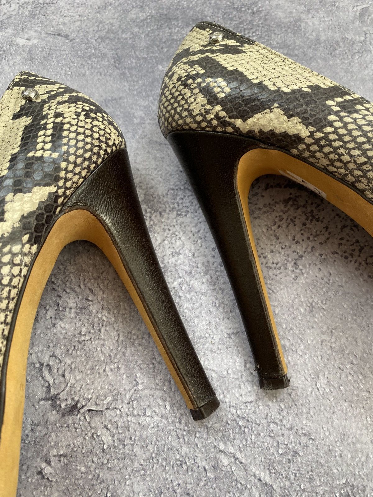 Just Cavalli Vintage Just Cavalli Heels Snake Print Shoes Made in Italy Size US 8 / IT 38 - 14 Thumbnail