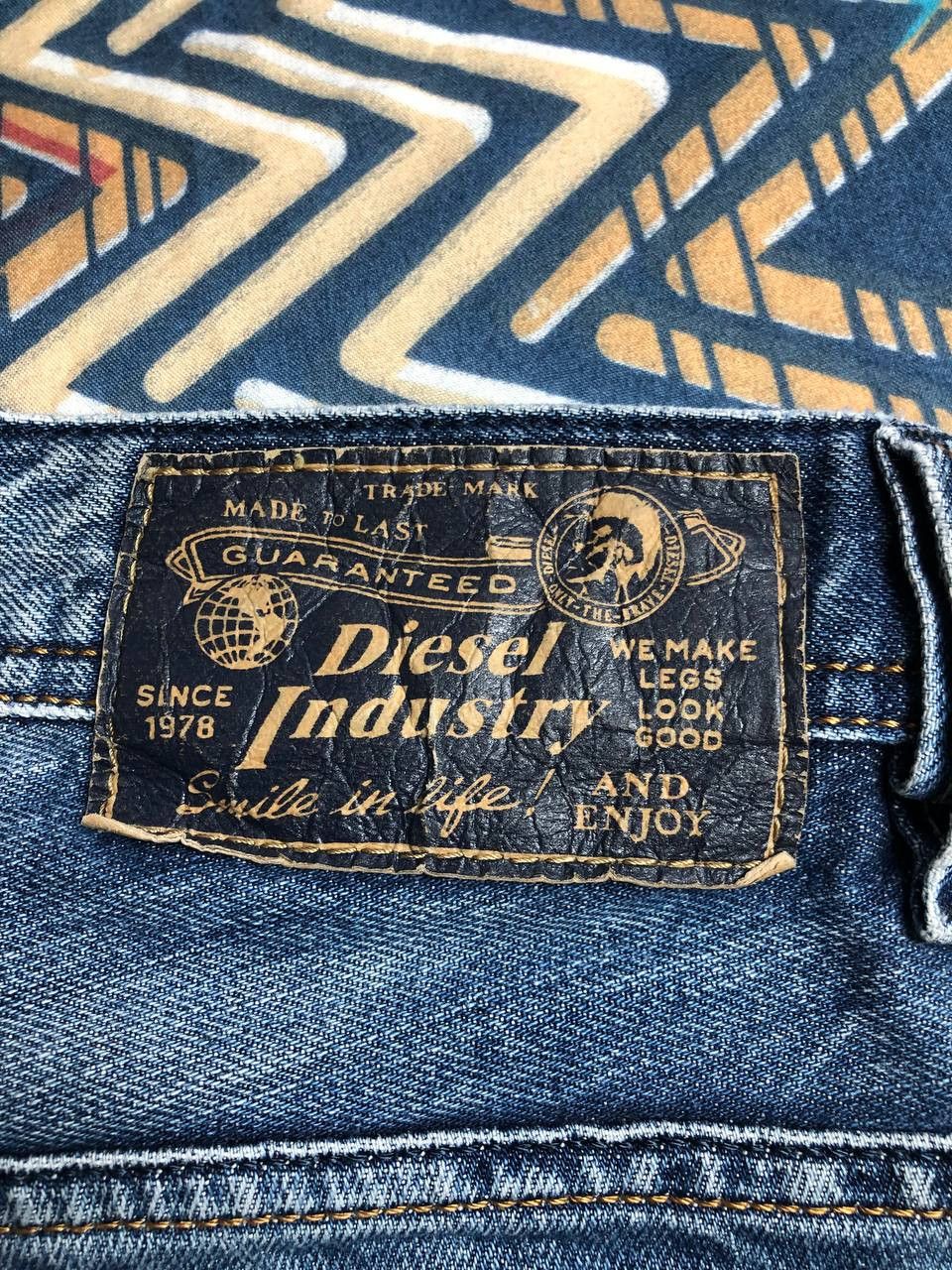 Diesel × Vintage Vintage Y2K Diesel Washed Distressed Denim Jeans Slim Size US 33 - 4 Thumbnail