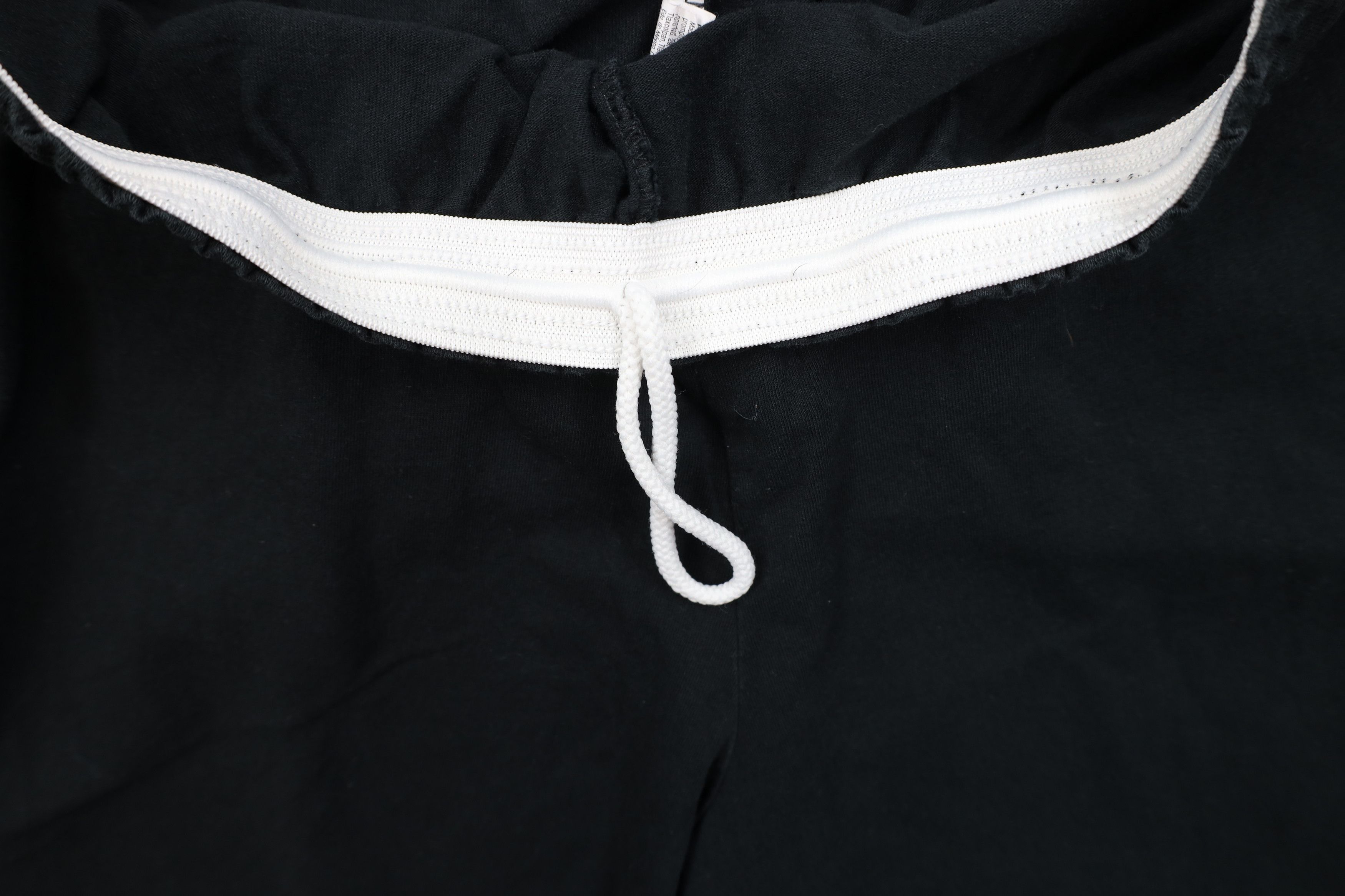 Champion × Vintage Vintage Champion Faded Above Knee Cotton Dad Shorts Black Size US 38 / EU 54 - 7 Thumbnail