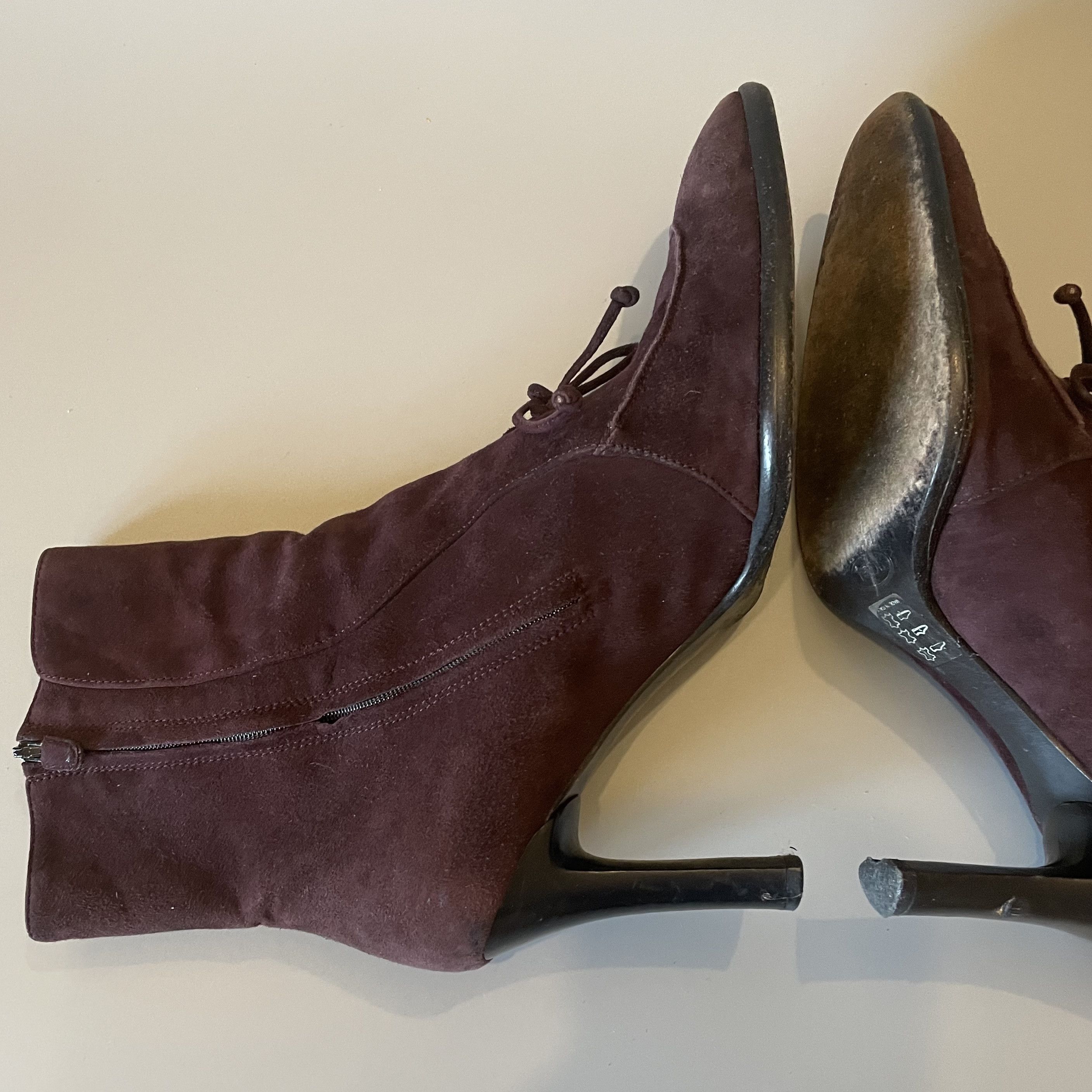 Tod's TODS burgundy-brown suede 3.5" tall ankle boots Size US 7.5 / IT 37.5 - 12 Thumbnail