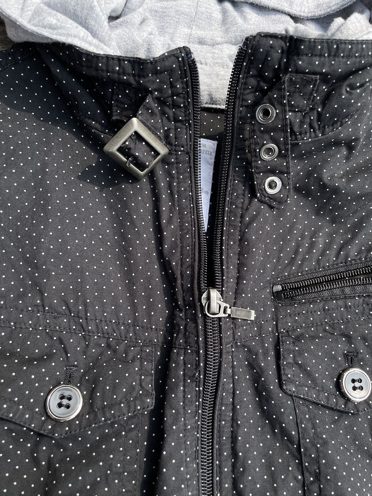 If Six Was Nine 2000s Japanese archive Vkei Docking Belted Hood Shirts Y2K Size US S / EU 44-46 / 1 - 7 Thumbnail