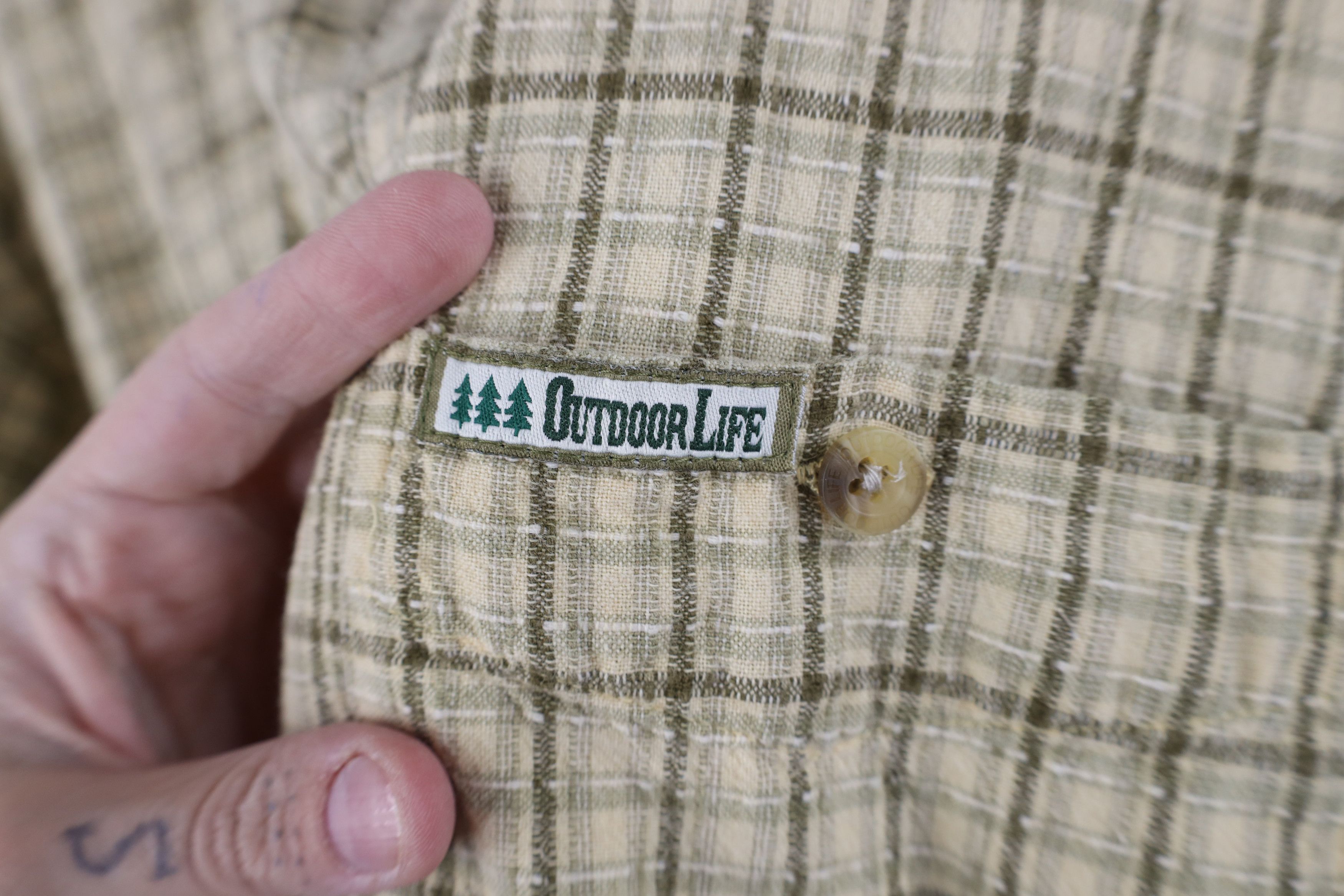 Vintage Vintage 90s Streetwear Fit Cotton Weave Button Down Shirt Size US XL / EU 56 / 4 - 4 Thumbnail