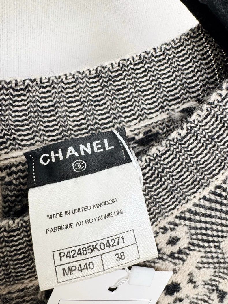 Chanel Chanel Knit Dress in Black and White -2505 Size M / US 6-8 / IT 42-44 - 2 Thumbnail