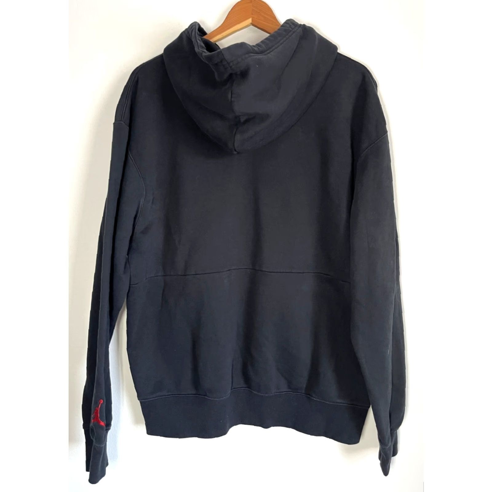 Jordan Brand Nike Air Jordan 1 Retro Jumpman Holiday Hoodie Mens Hoodie Black CT3457-010 L Size US L / EU 52-54 / 3 - 5 Thumbnail
