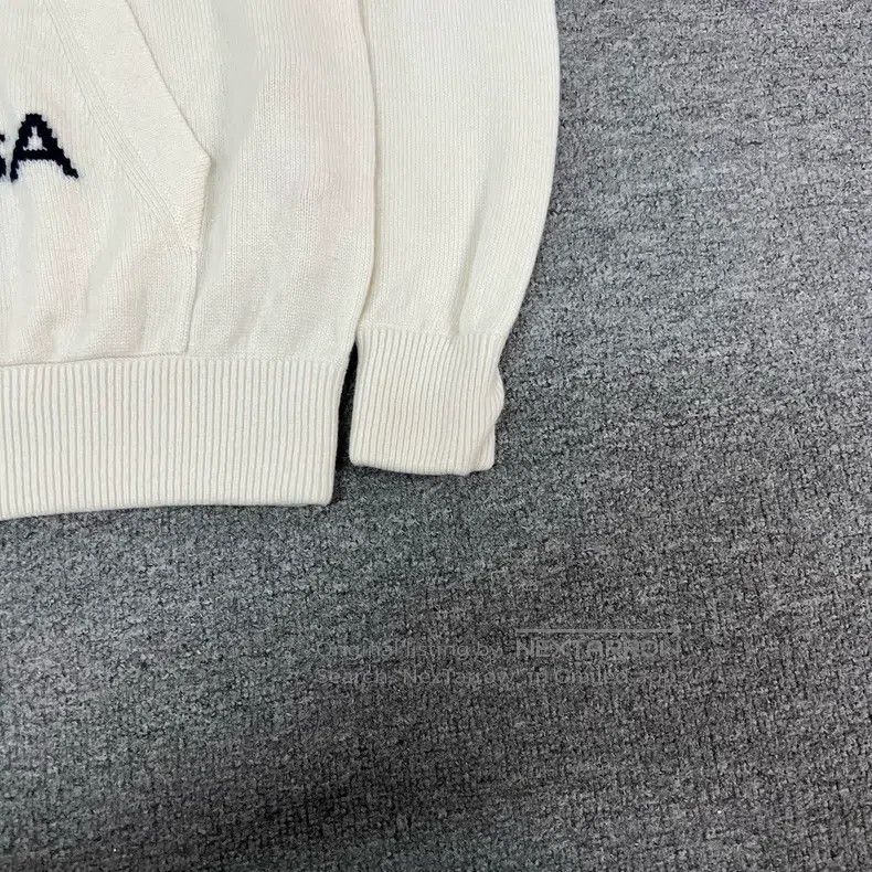 Chanel Chanel Cruise Series Beige Logo Cashmere Knit Hoodie Size XXS / US 00 / IT 34 - 3 Thumbnail