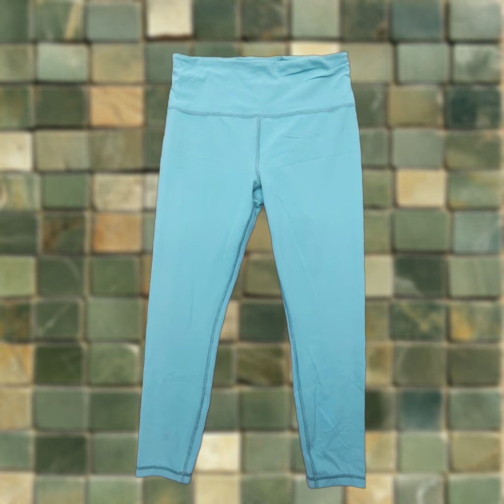 Athleta VINTAGE Athleta Elation 7/8 Tight Ultra High Rise Size Medium Light Blue Gym Yoga Sport Size ONE SIZE - 1 Thumbnail