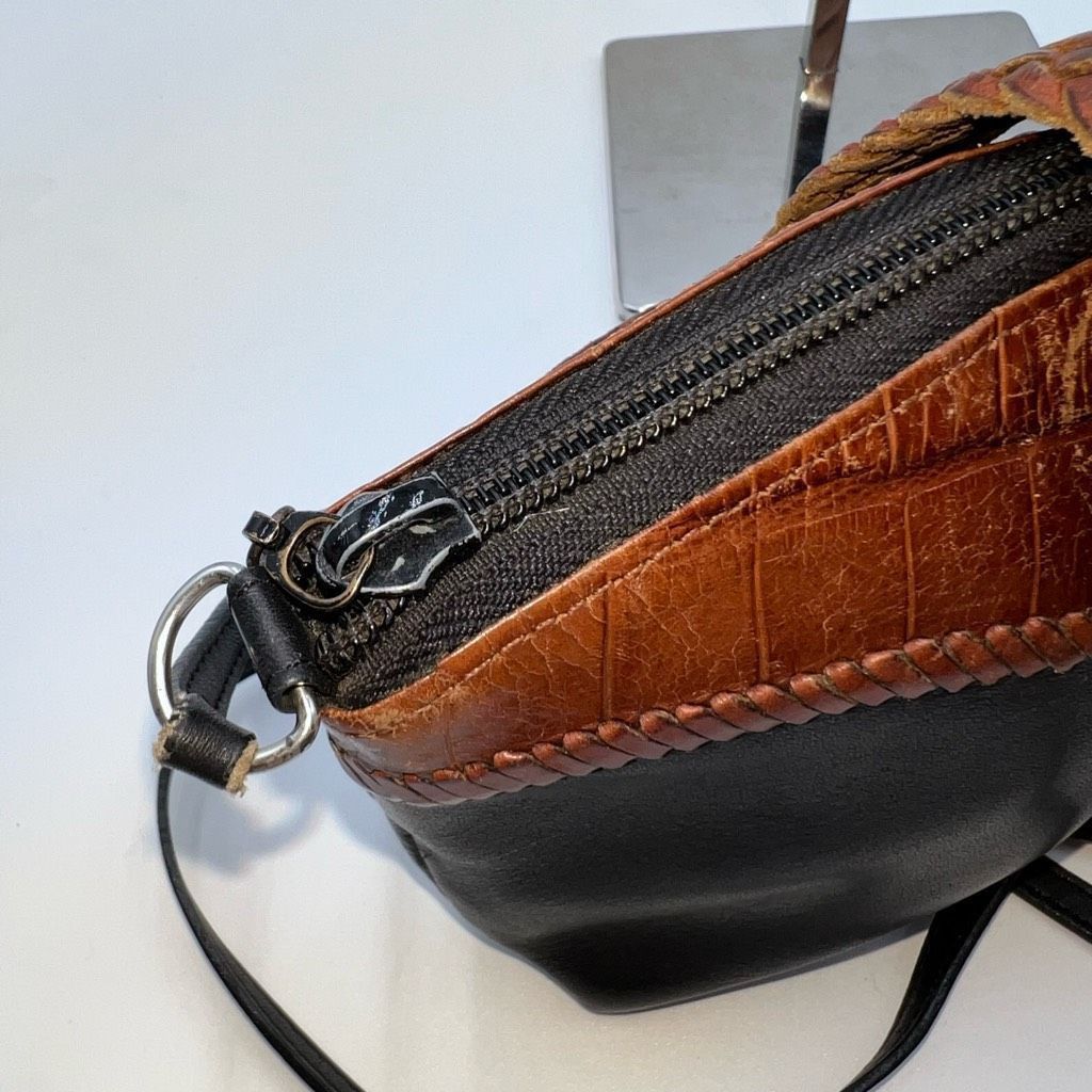 Brighton Brighton Vintage Crossbody Bag with Braided Leather (see pics and description ) Size ONE SIZE - 4 Thumbnail