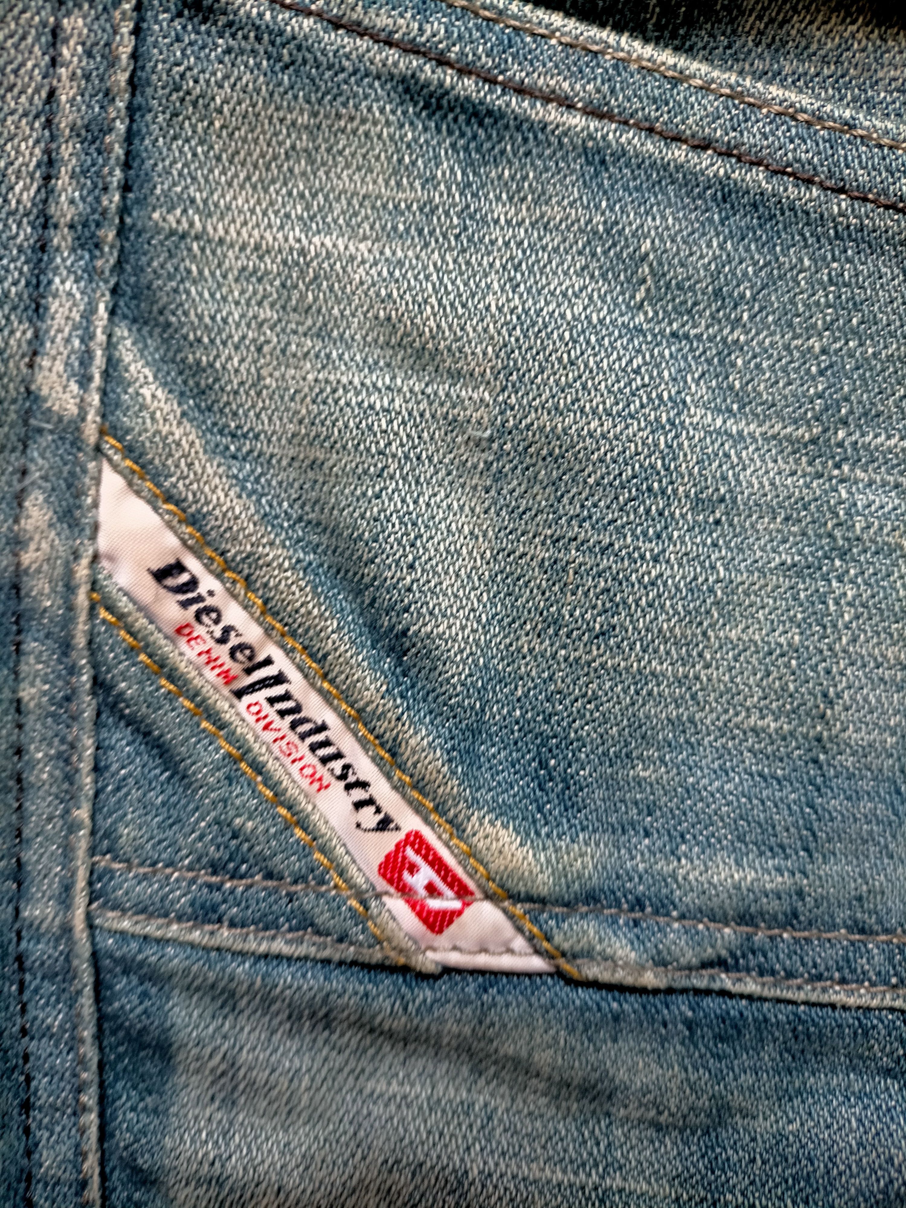 Diesel Made in italy Flare Jeans Diesel Boot cut Denim Size US 32 / EU 48 - 18 Thumbnail