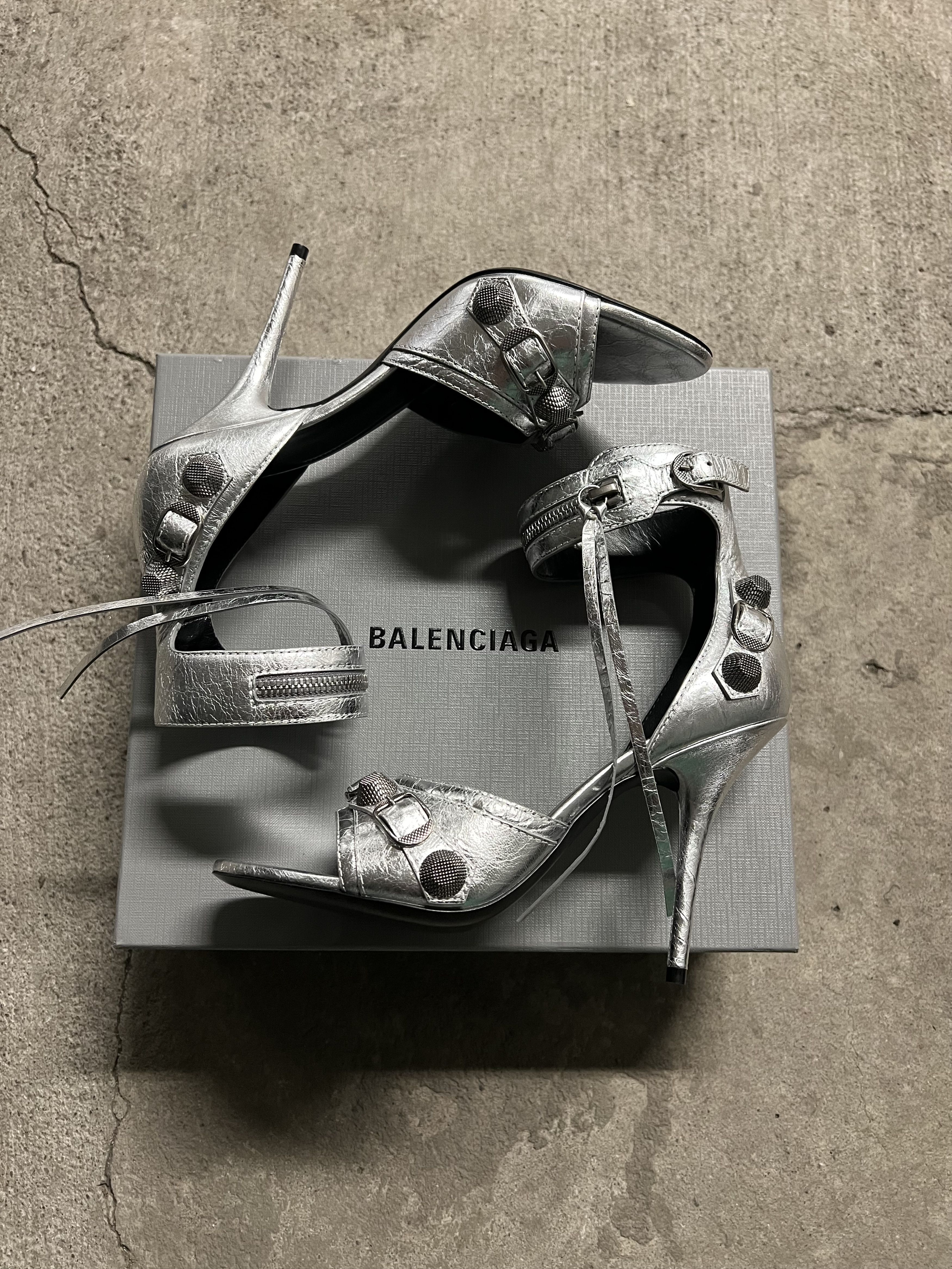 Balenciaga Balenciaga Metallic Silver Le Cagole Open Toe Heel Size US 9 / IT 39 - 7 Thumbnail