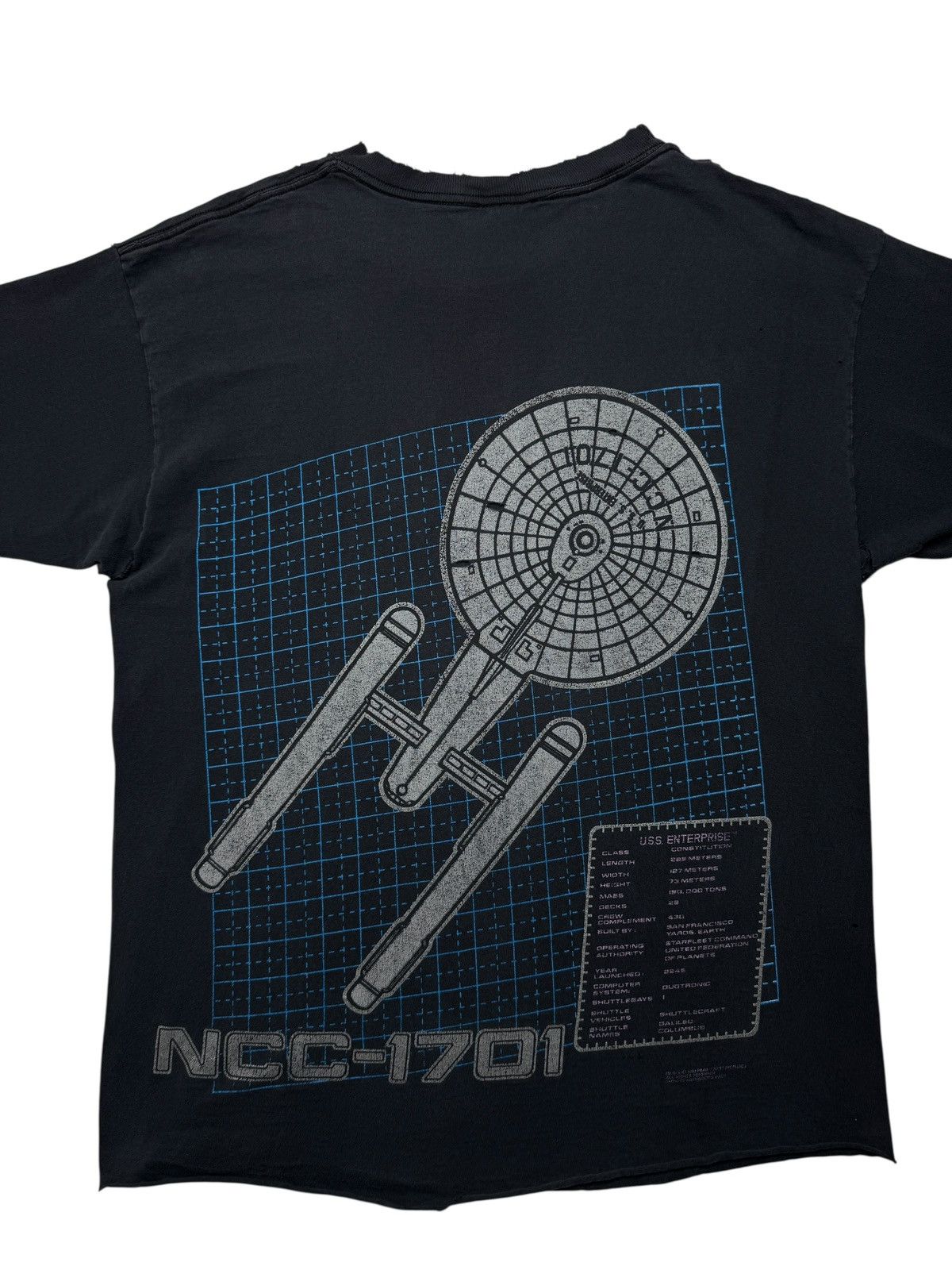 Vintage Vintage 1993 Star Trek NCC-1701 Tee Shirt Size US XL / EU 56 / 4 - 2 Thumbnail