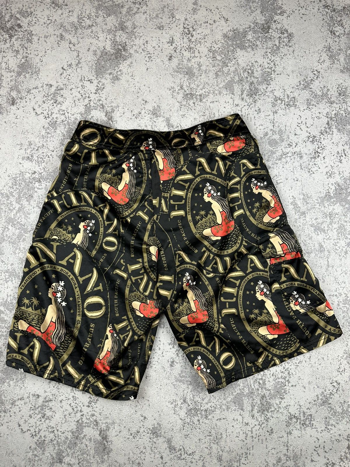 Designer Vintage Hinano Tahiti Polynesian Surf Shorts Island Graphic Size US 31 - 7 Thumbnail