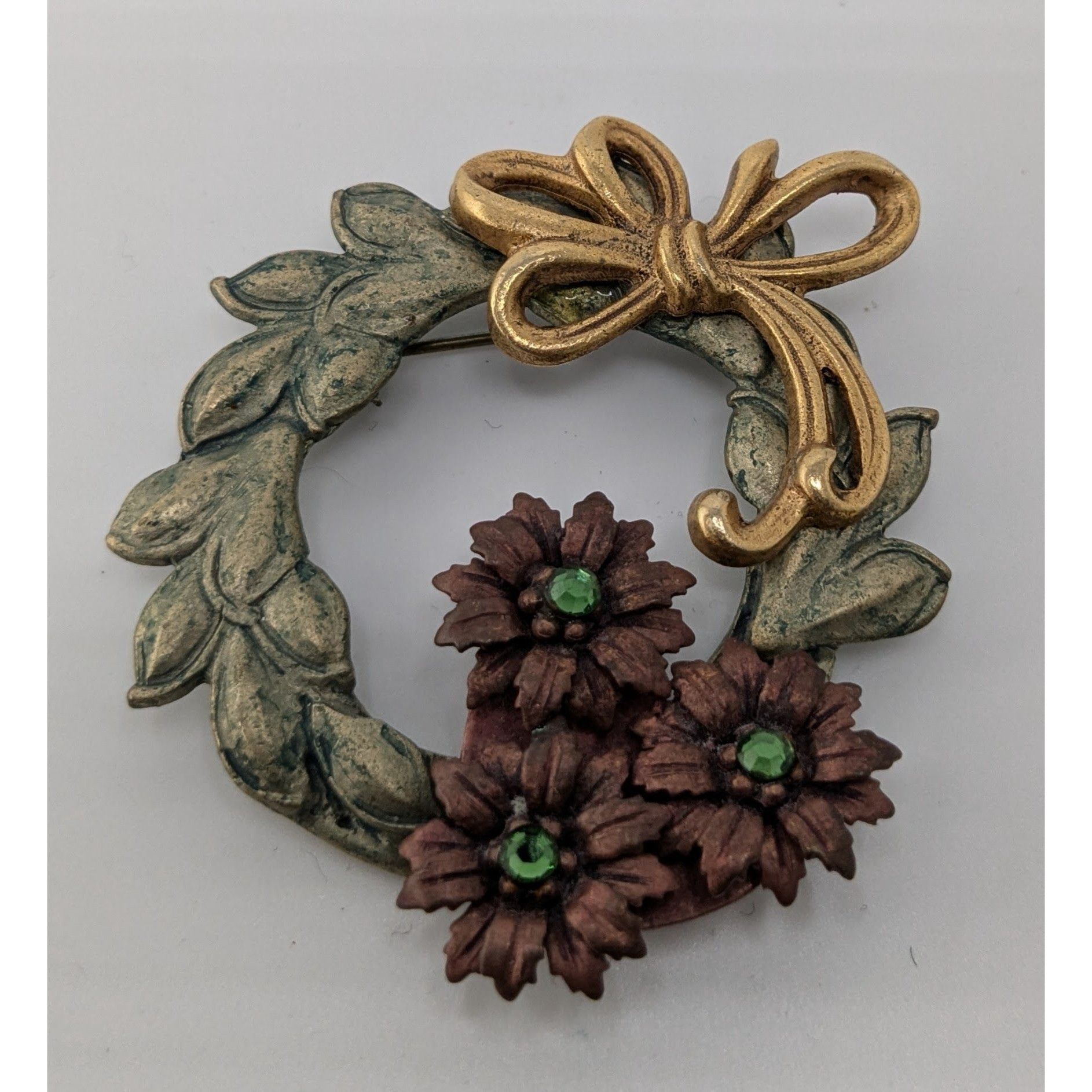 Other Vintage Karissa Cottagecore Wreath Brooch With Gold Tone Bow Size ONE SIZE - 5 Thumbnail