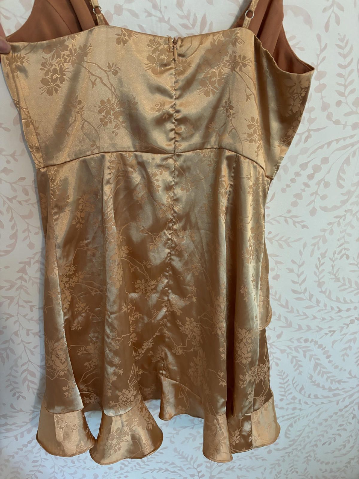 Designer Altar'd State Gold Floral Satin Ruffed Mini Dress L Size L / US 10 / IT 46 - 5 Thumbnail