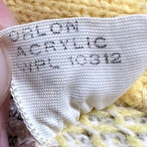 Vintage VINTAGE Heritage V-Neck Sweater Women Large Yellow Acrylic Knit Pullover Ladies Size L / US 10 / IT 46 - 6 Thumbnail