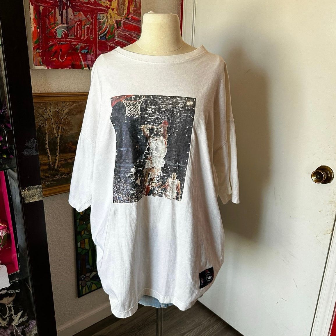Other NBA licensed apparel, white basketball graphic shirt Size US XXL / EU 58 / 5 - 1 Thumbnail