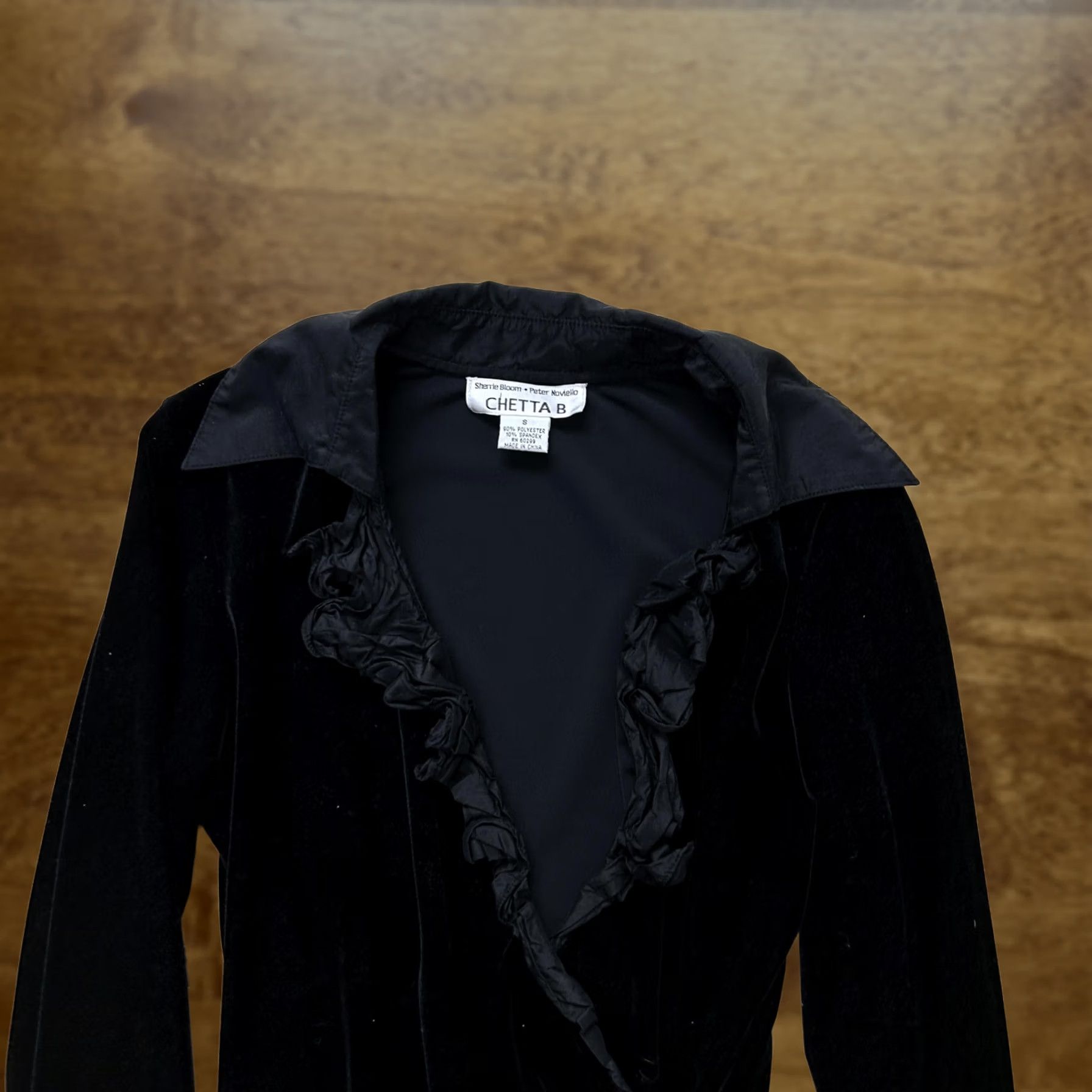 Velvet Y2K Chetta B Blouse Womens Small Black Velvet Ruffle Cuff Wrap Long Sleeve Top Size S / US 4 / IT 40 - 1 Thumbnail